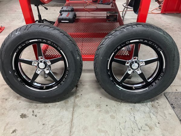 (2) Weld Alumstar 2.0 wheels (2) Mickey Thompson Tires  for Sale $1,200 