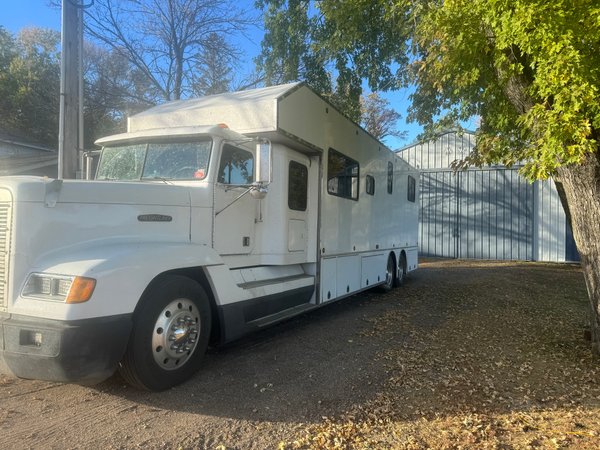 92 freightliner. 06 Conversion   for Sale $80,000 