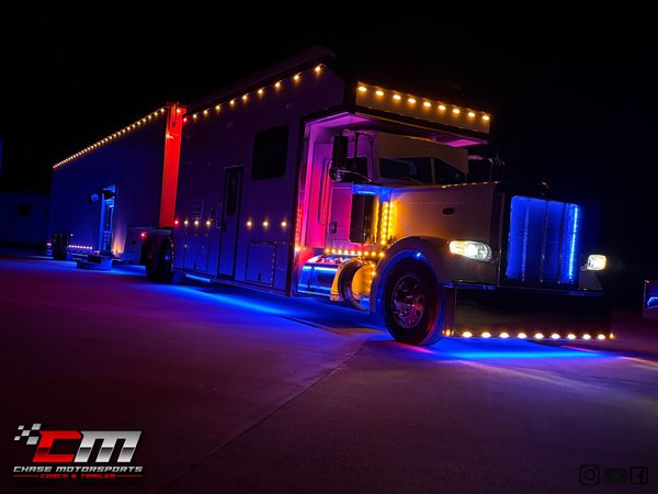2025 5150 Custom Peterbilt 389 w/ 2025 Wildside Liftgate 