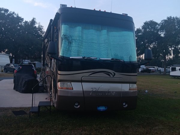2007 Tiffin Phaeton 36 qsh with a 350/450 HP Mercedes engine  for Sale $67,900 