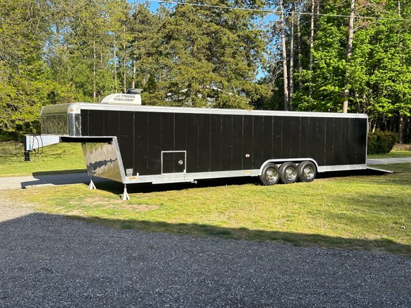 1992 Gold Rush 38' gooseneck  for Sale $28,500 