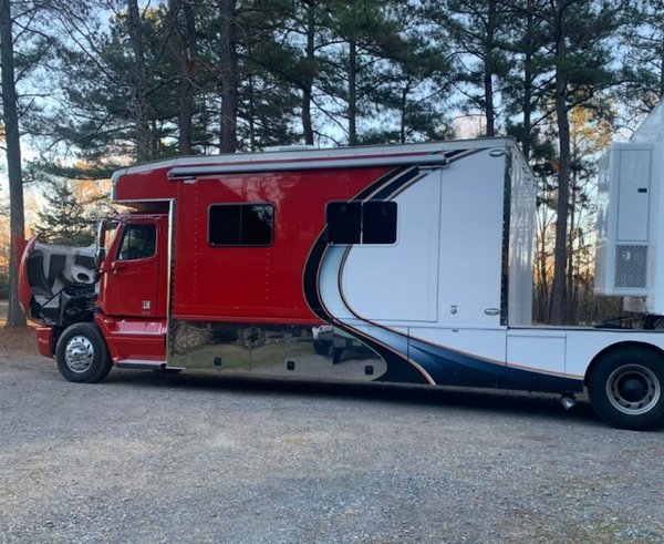United specialties 2005 for Sale $145,000