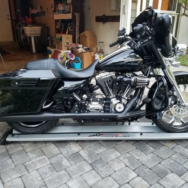Harley Davidson 2012 Street Glide for Sale $25,000