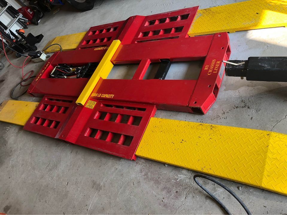 Chassis Liner Lift N Rak Pro 6000 IB Scissor Lift for Sale in MC