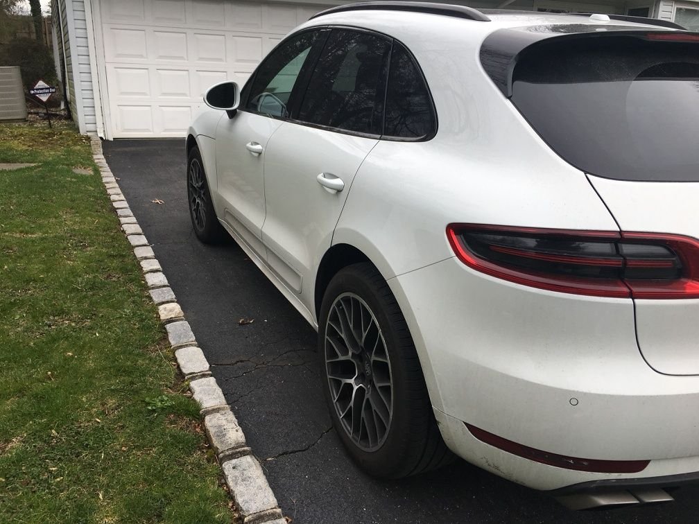 2015 Porsche Macan - 2015 Macan Turbo One Owner 20K miles White on Red Warranty - Used - VIN WP1AF2A53FLB47282 - 19,500 Miles - 6 cyl - 4WD - Automatic - SUV - White - Great Neck, NY 11020, United States