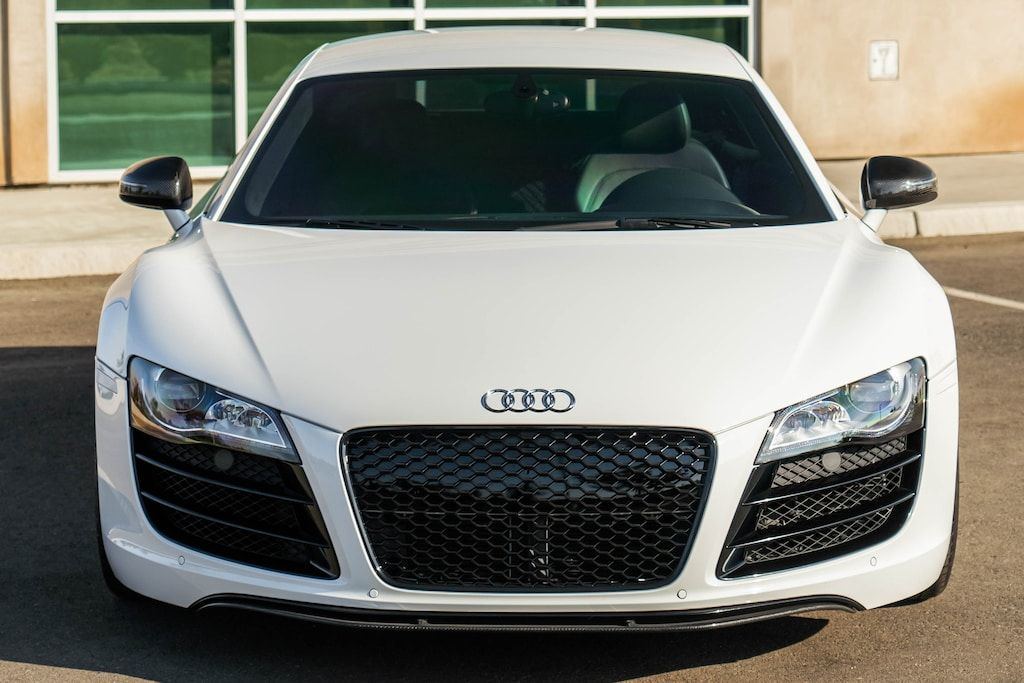 2011 Audi R8 - 2011 Audi R8 V10 5.2L *MANUAL* - Used - VIN WUADNAFG3BN000550 - 15,134 Miles - 10 cyl - AWD - Manual - Coupe - White - Fresno, CA 93650, United States