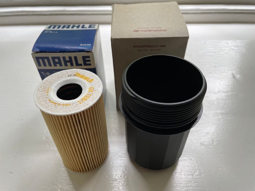 Miscellaneous - 986 996 Oil Filters (2) & Canister New - New - 0  All Models - Radnor, PA 19087, United States