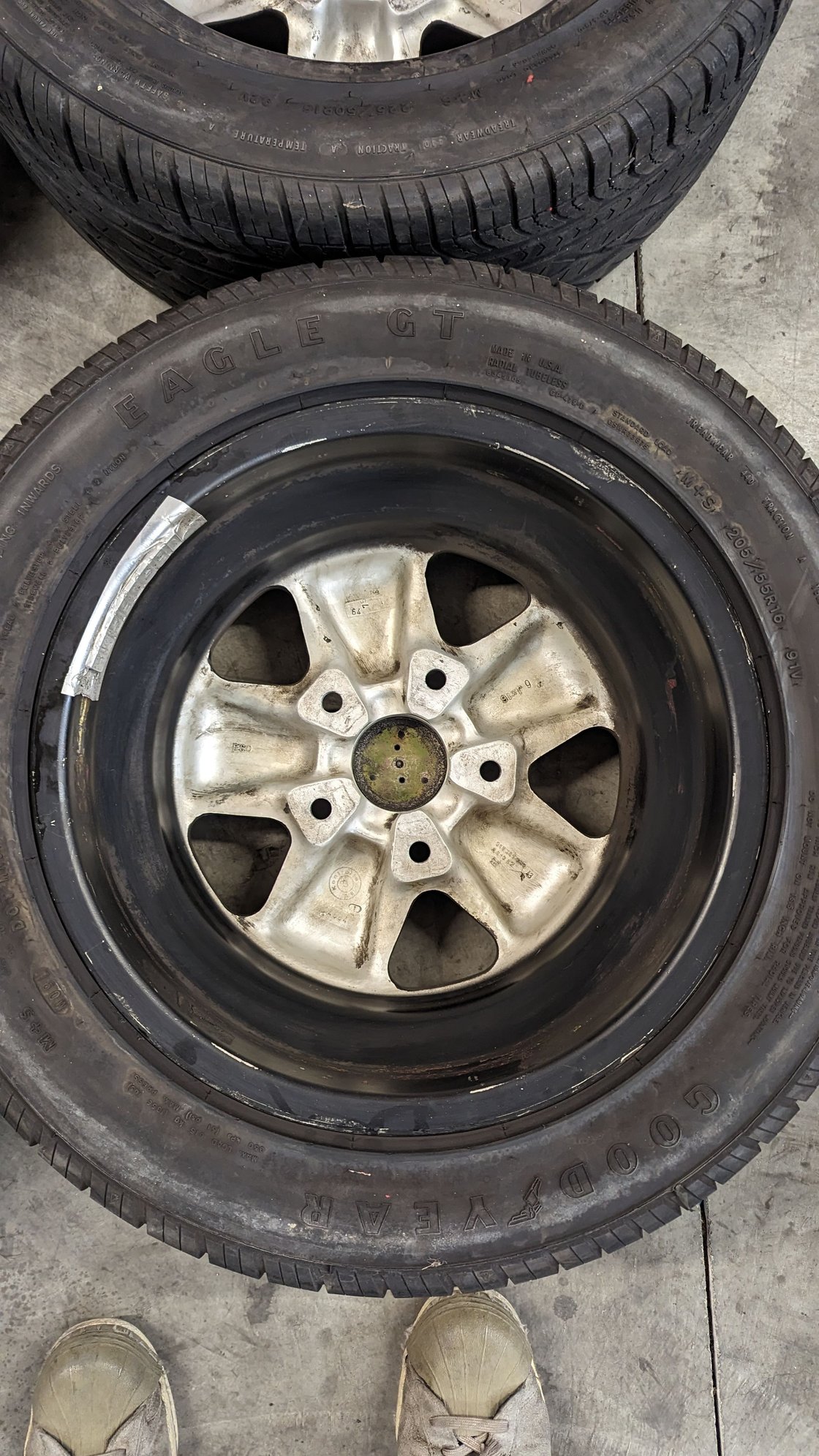 Wheels and Tires/Axles - Fuchs 16" Forged Aluminum Wheels | Black and Silver | Fits '78 - '88 Carrera - Used - 1978 to 1988 Porsche Carrera - Burbank, CA 91506, United States