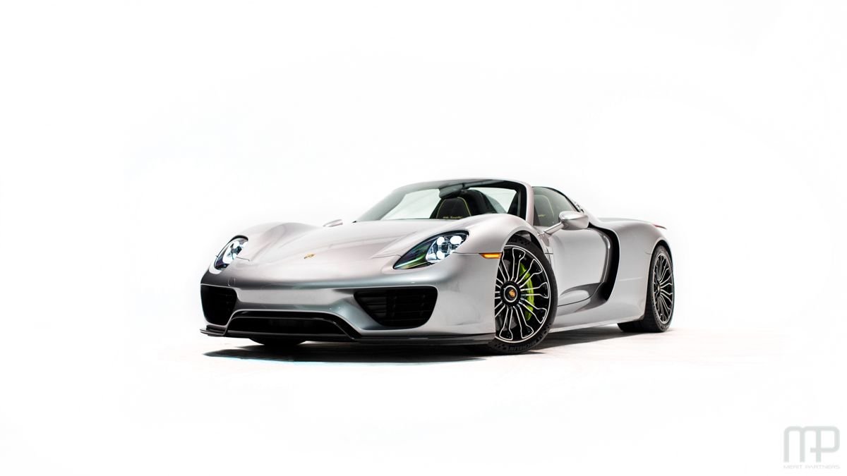 2015 Porsche 918 Spyder - 2015 Porsche 918 Spyder - Used - VIN WP0CA2A11FS800428 - 3,815 Miles - 8 cyl - AWD - Automatic - Convertible - Silver - Atlanta, GA 30360, United States