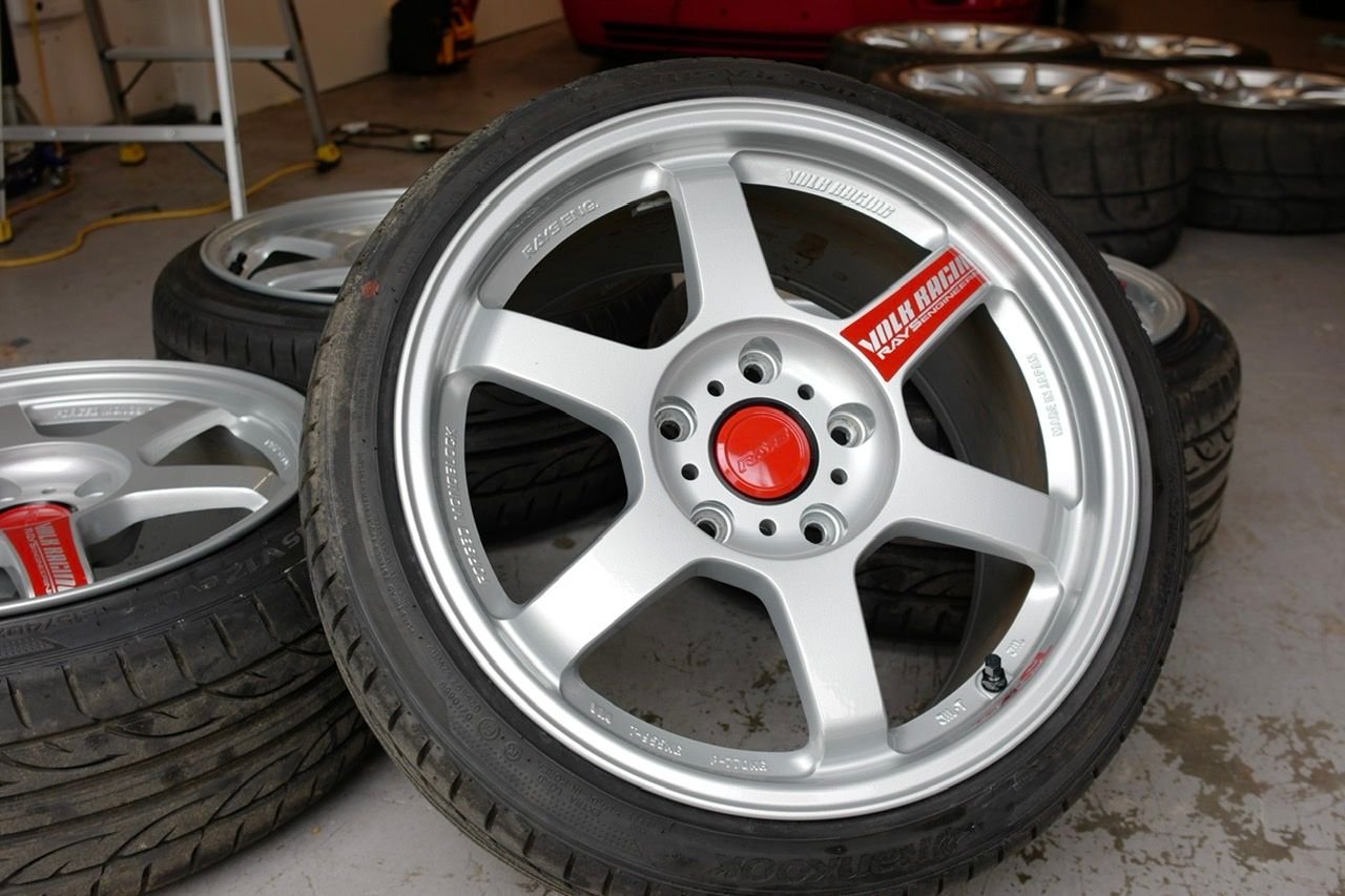 Wheels and Tires/Axles - 18” Volk TE37 SL - Used - 0  All Models - Everett, WA 98208, United States