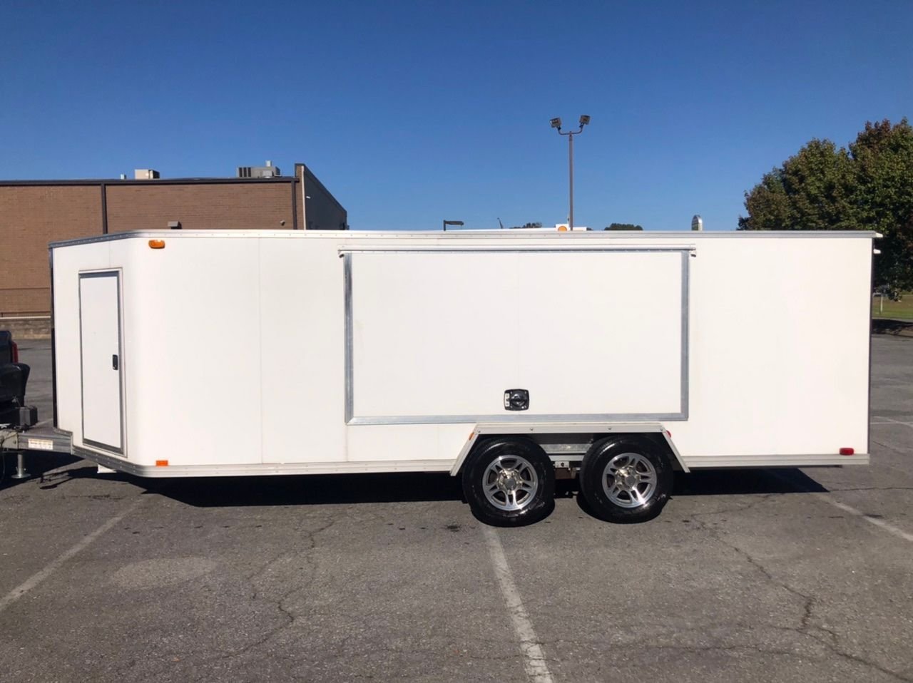 Miscellaneous - 2015 enclosed trailex trailer - Used - 0  All Models - Johnson City, TN 37604, United States