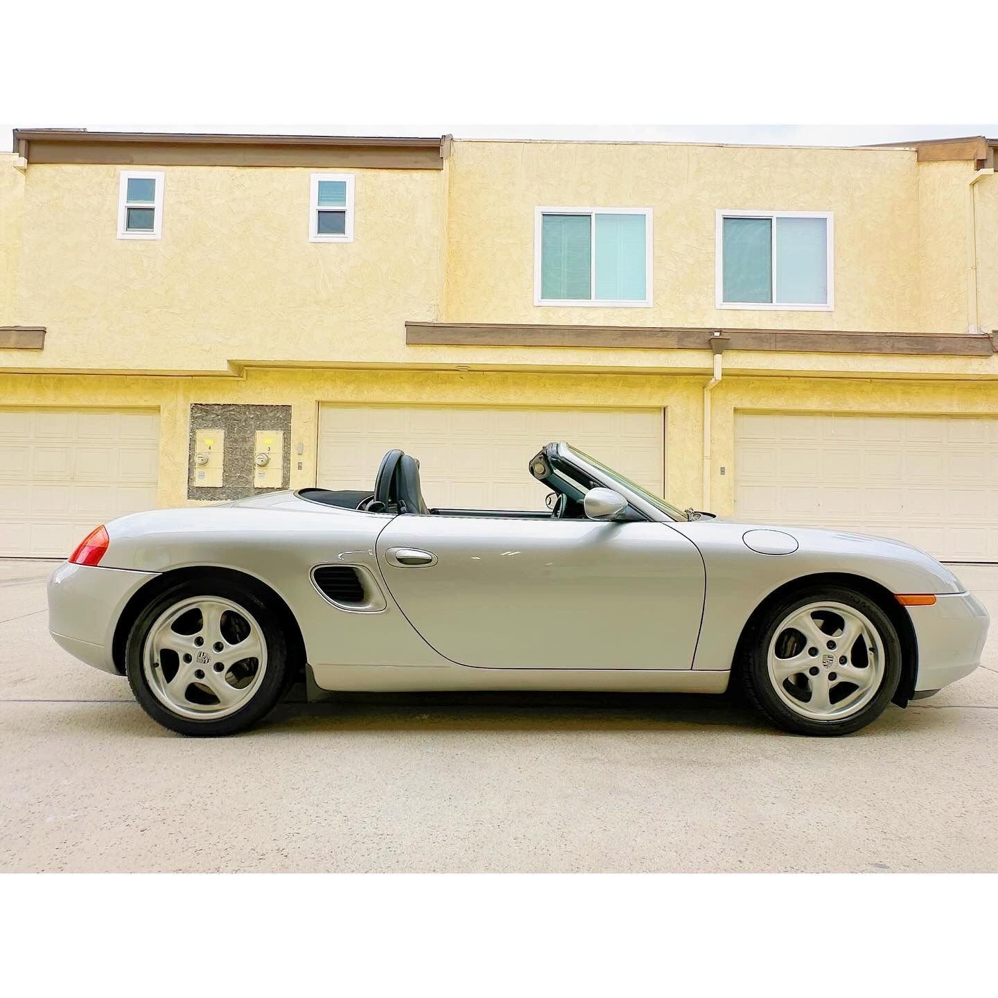 2000 Porsche Boxster - 2000 Porsche Boxster 986 44.7k miles 5spd - Used - VIN WpOCA2984YU621244 - 44,771 Miles - 6 cyl - 2WD - Manual - Convertible - Silver - Arcadia, CA 91007, United States