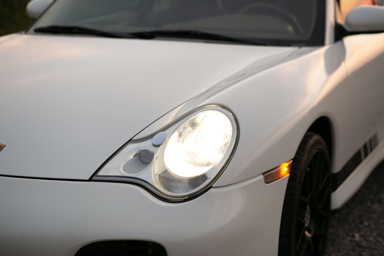 2001 Porsche 911 - 2001 Porsche 911 996 Turbo - Rare Biarritz White/ Natural Brown combo - Used - VIN WP0AB29901S686638 - 66,200 Miles - 6 cyl - AWD - Manual - Coupe - White - Logan, UT 84321, United States