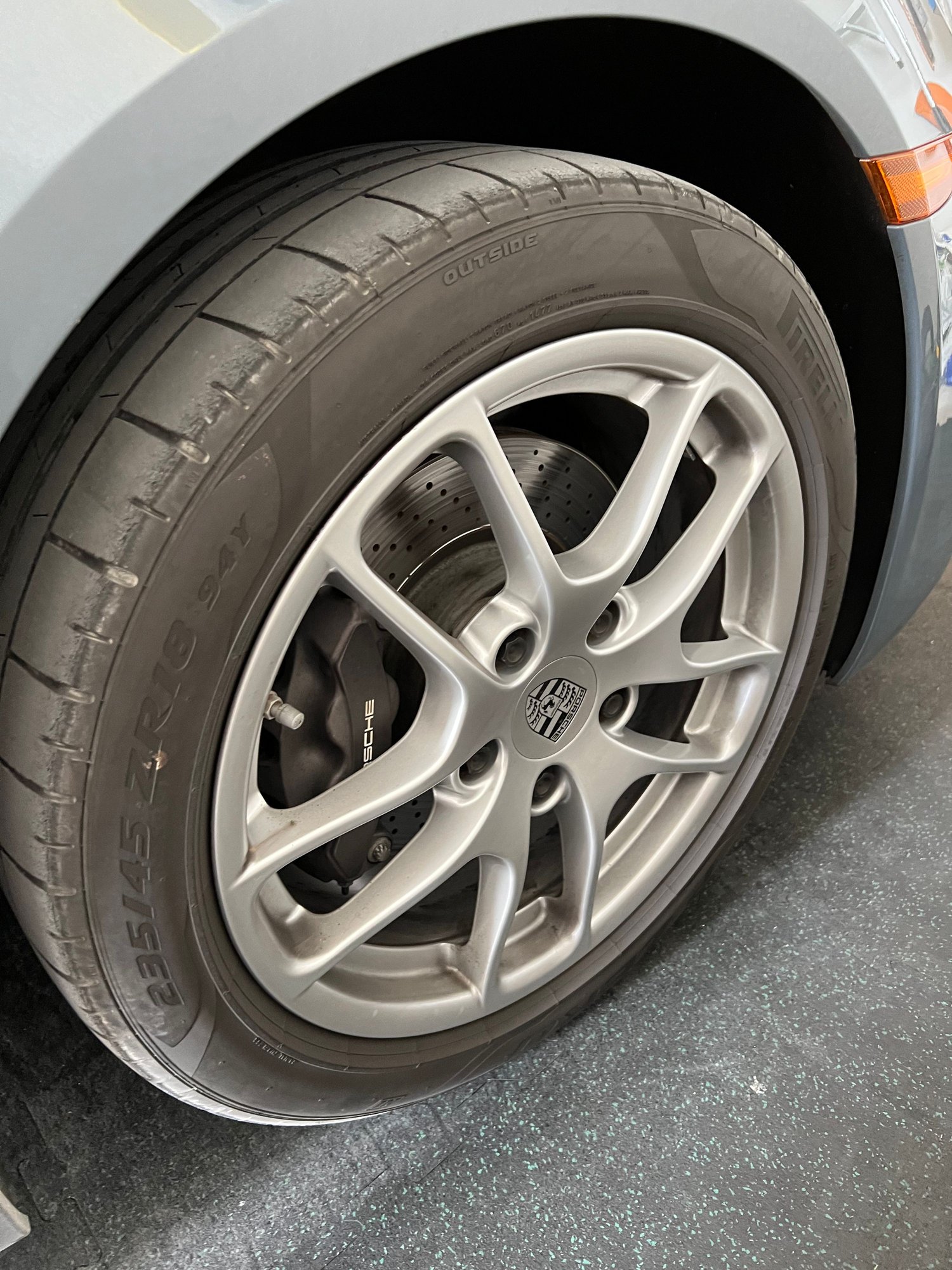 Wheels and Tires/Axles - 718 Cayman 18 inch base wheels and tires tpms - Used - 2017 to 2022 Porsche 718 Cayman - 2010 to 2016 Porsche Cayman - Lago Vista, TX 78645, United States