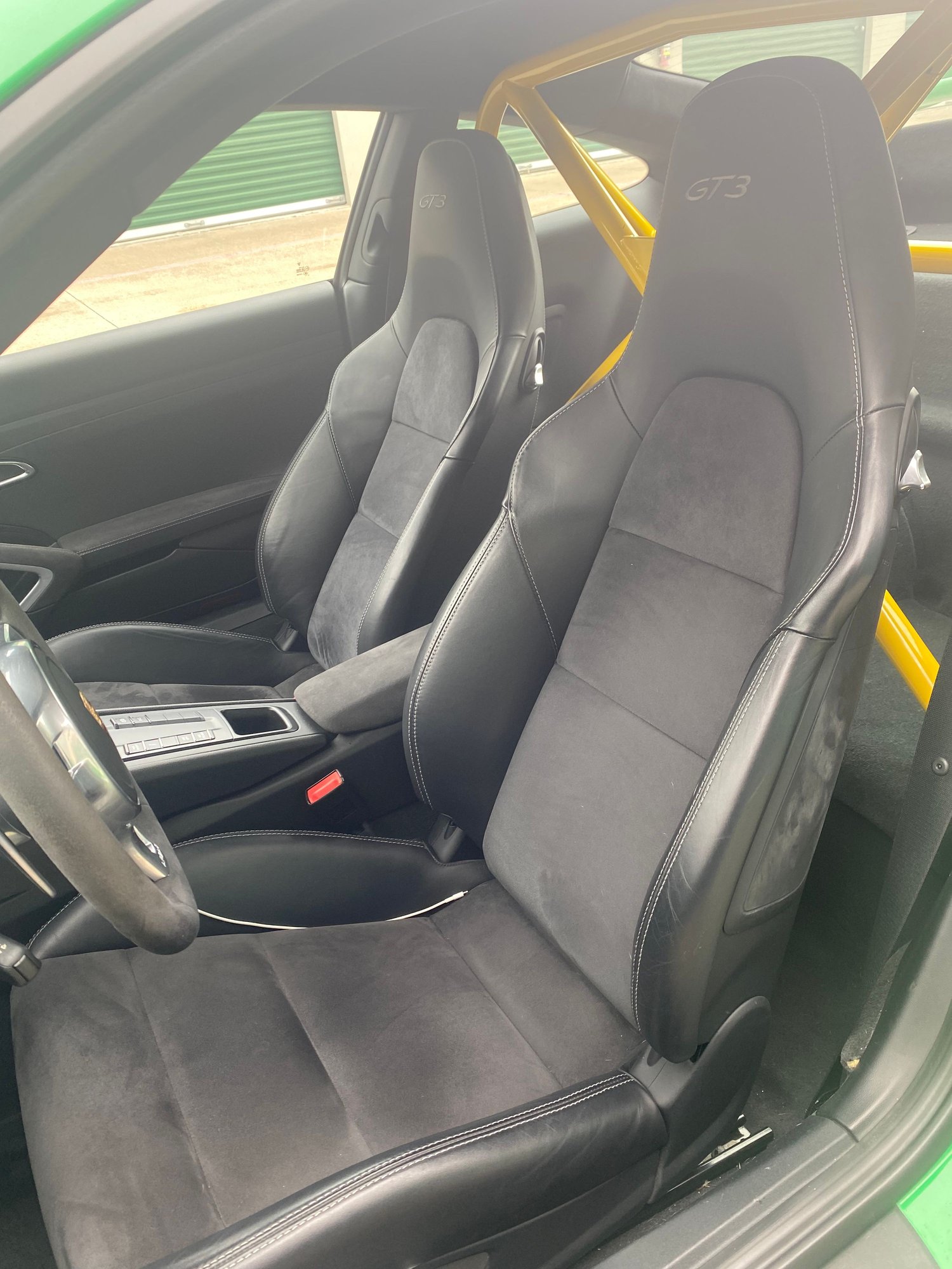 2015 Porsche 911 - 2015 Signal Green GT3 - Used - VIN WP0AC2A98FS189238 - 22,000 Miles - Austin, TX 73301, United States