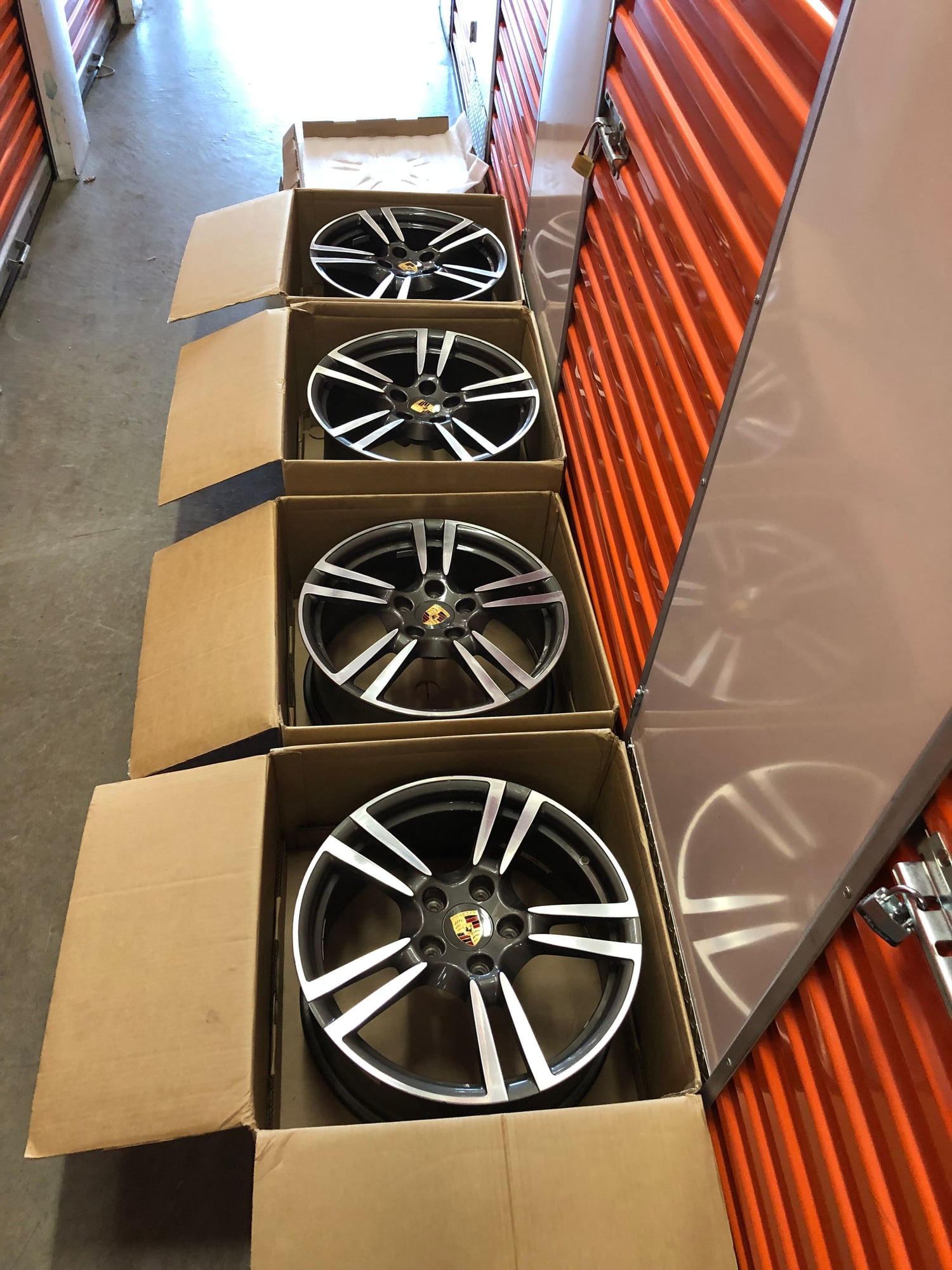 Wheels and Tires/Axles - Like new set of OEM Porsche Turbo II style wheels - Used - 2005 to 2012 Porsche 911 - New York, NY 10016, United States