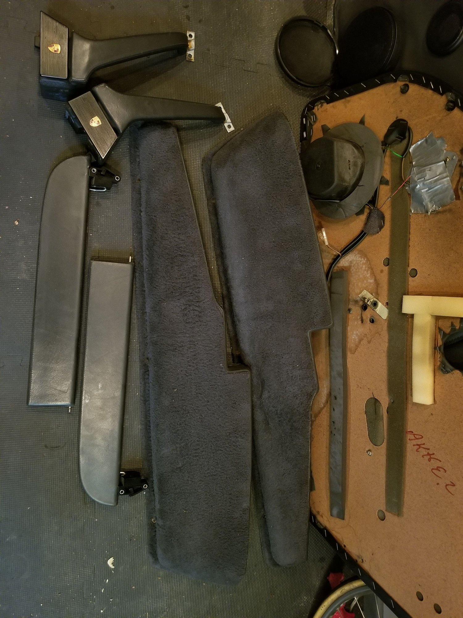 Interior/Upholstery - Porsche 911 964 Gray Interior Most Components - Used - 1989 to 1994 Porsche 911 - Los Angeles, CA 90068, United States