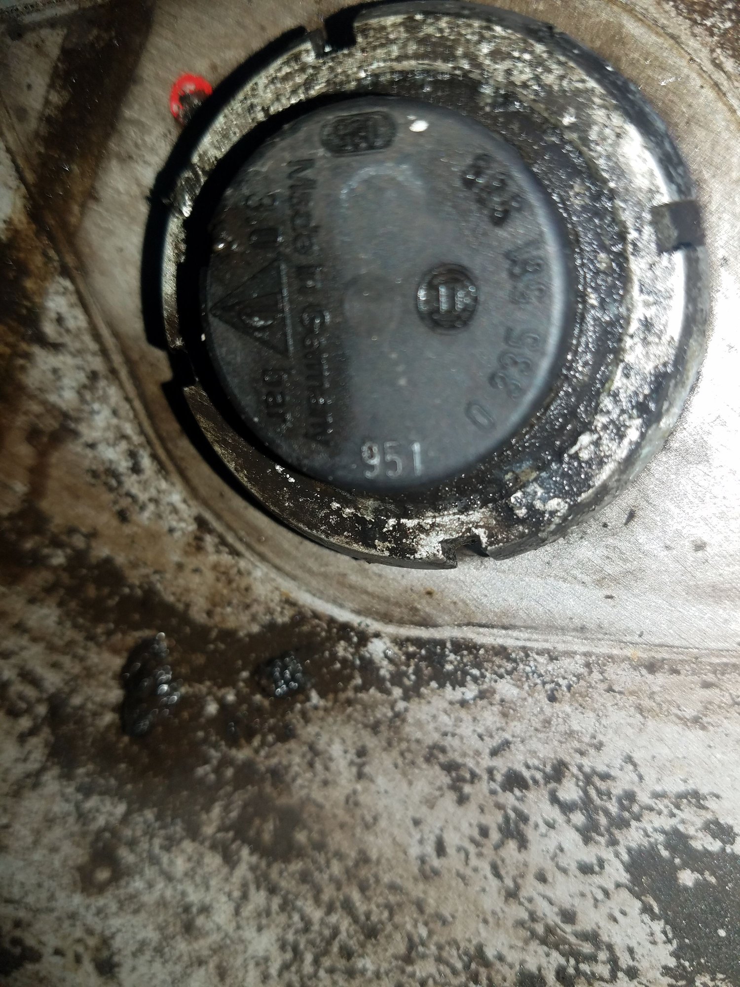 Wheels and Tires/Axles - 928 90-91 man hole wheels with RDK (tpms) - Used - 1990 to 1991 Porsche 928 - Farmingtn Hls, MI 48334, United States