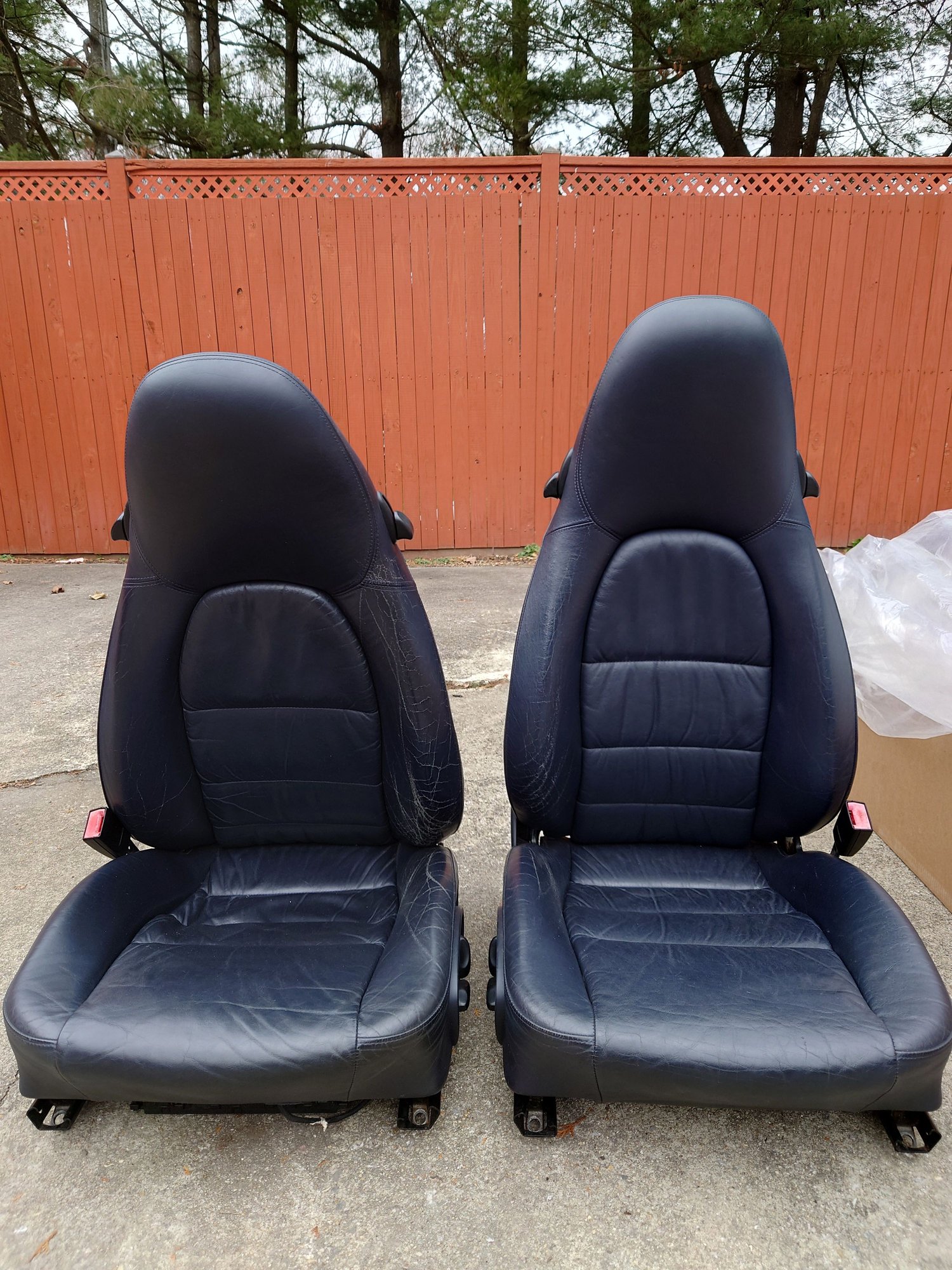 Interior/Upholstery - Metropole blue 996 911 C4S front seats for sale - Used - 1999 to 2005 Porsche 911 - Owings Mills, MD 21117, United States