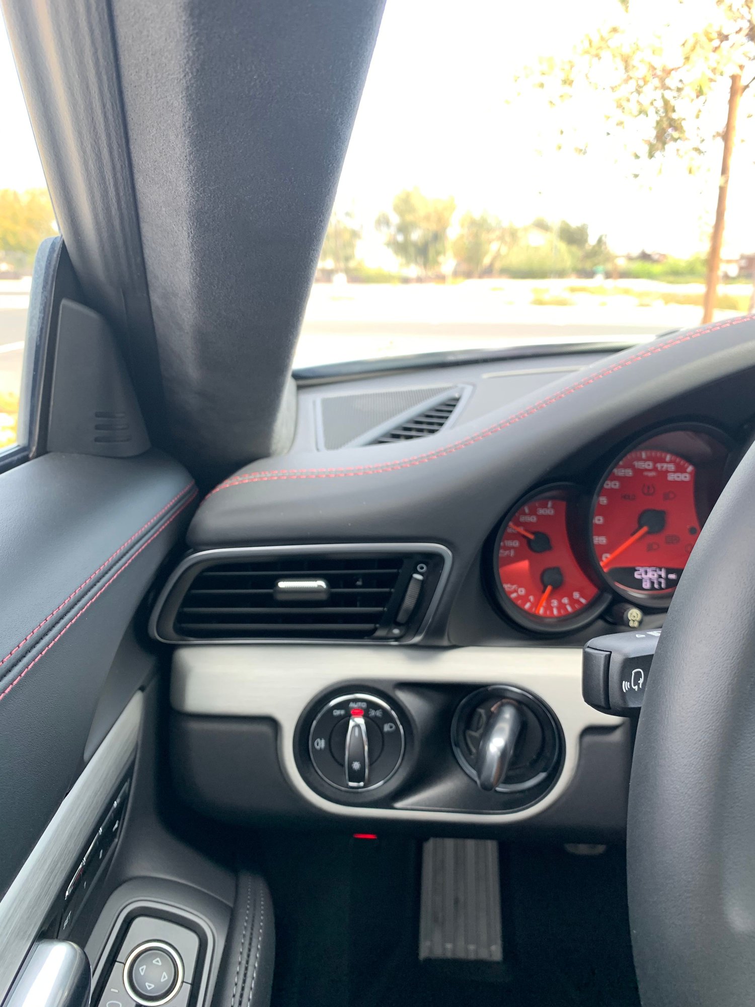2019 Porsche 911 - 2019 Porsche 991.2 GTS 7MT only 2,200 miles $153K MSRP $35K upgrades - Used - VIN WP0AB2A94KS114470 - 2,200 Miles - 6 cyl - 2WD - Manual - Coupe - Silver - Las Vegas, NV 89158, United States