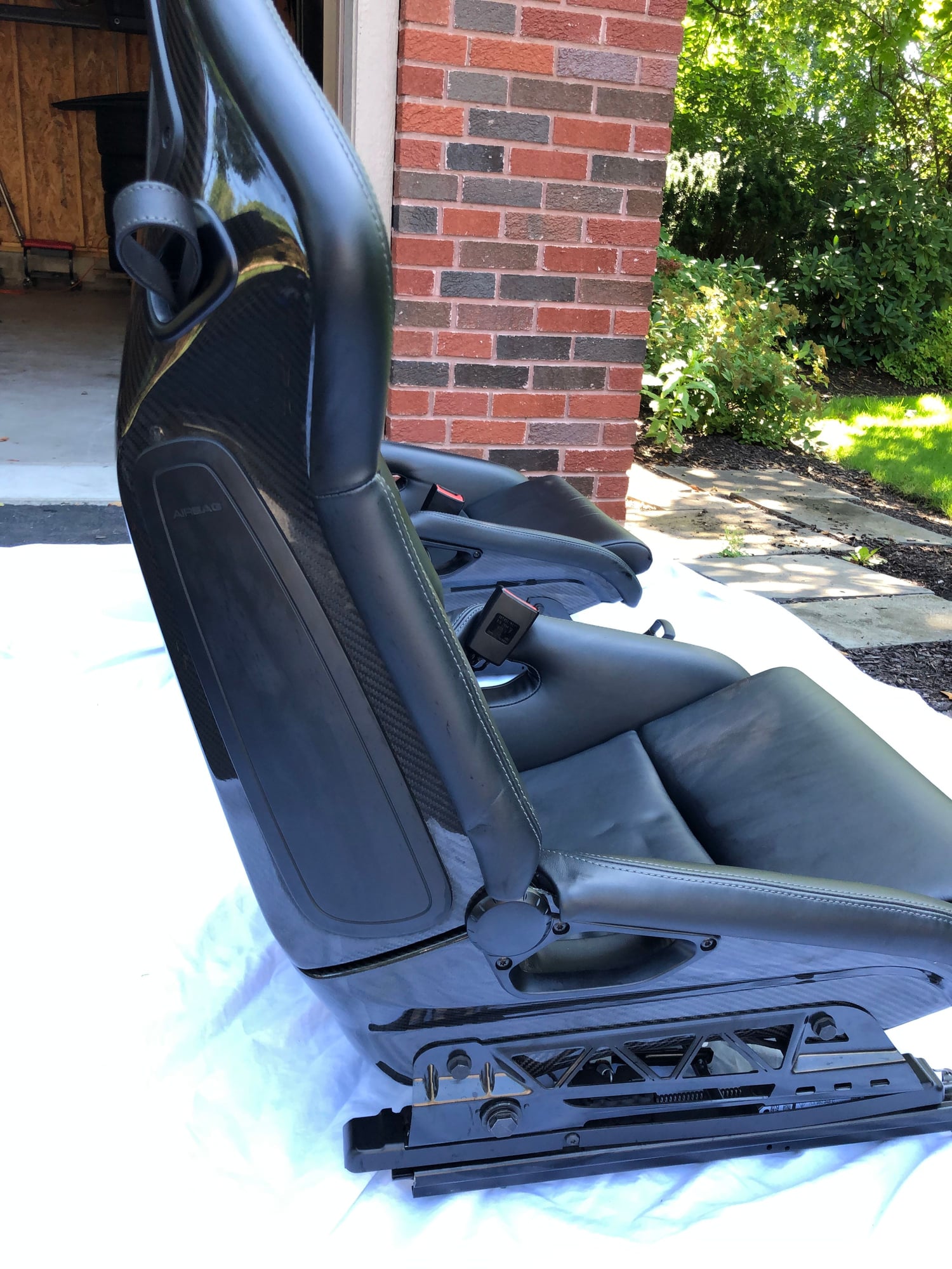 Interior/Upholstery - Carbon fiber  GT seats - Used - 2007 to 2018 Porsche 911 - Akron, OH 44303, United States