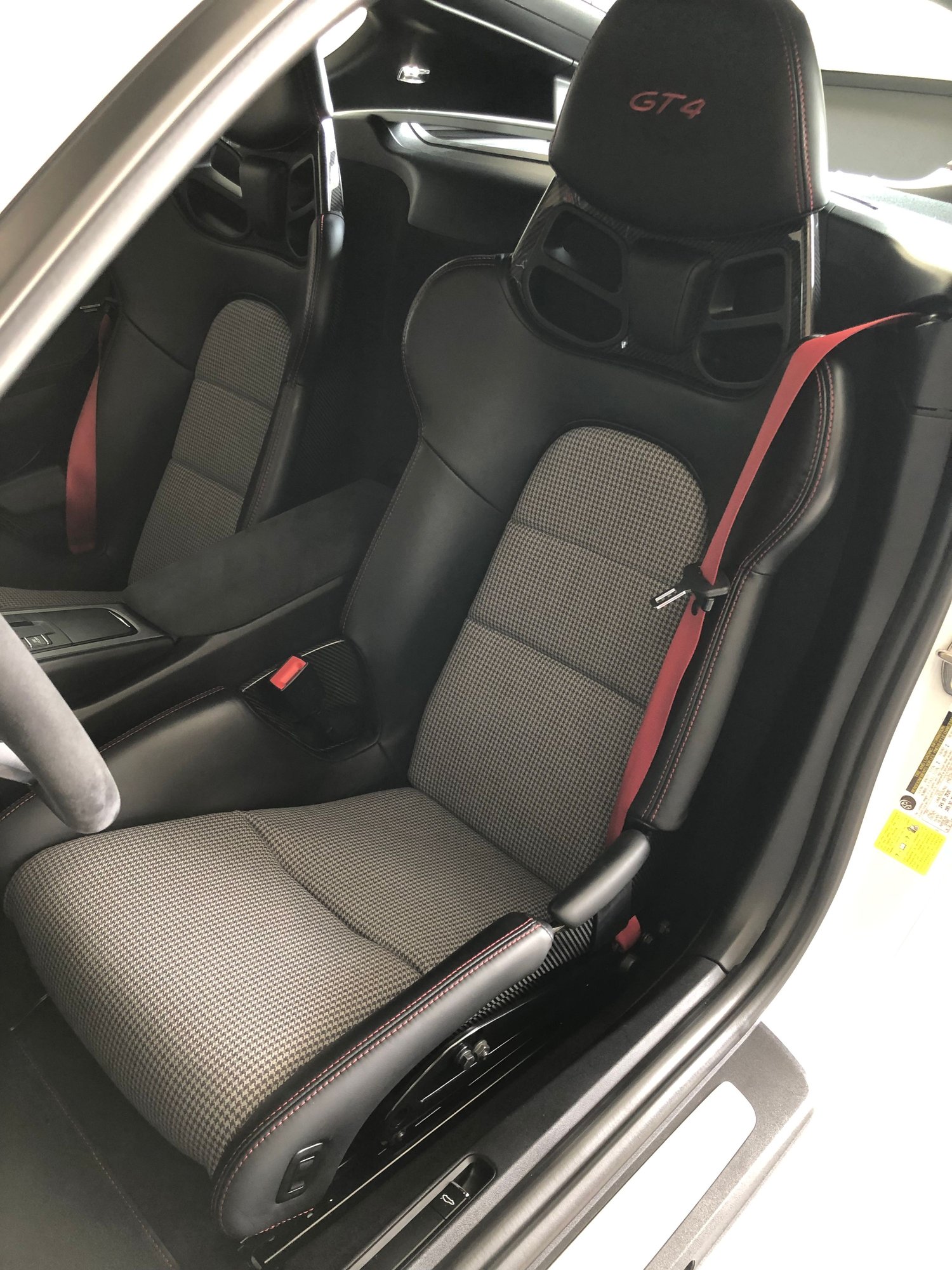 2016 Porsche Cayman GT4 - Feeler - 981 GT4 CWM over black/guards red with LWCB - Used - VIN WP0AC2A89GK197633 - 14,000 Miles - 6 cyl - 2WD - Manual - Coupe - White - Cincinnati, OH 45039, United States