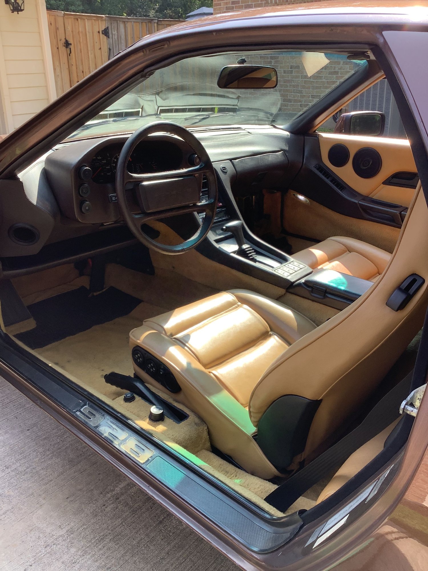 1985 Porsche 928 - 1985 928 Automatic - driver in great condition - Used - VIN WP0JB0928FS862012 - 140,300 Miles - 8 cyl - Automatic - Brown - Houston, TX 77381, United States