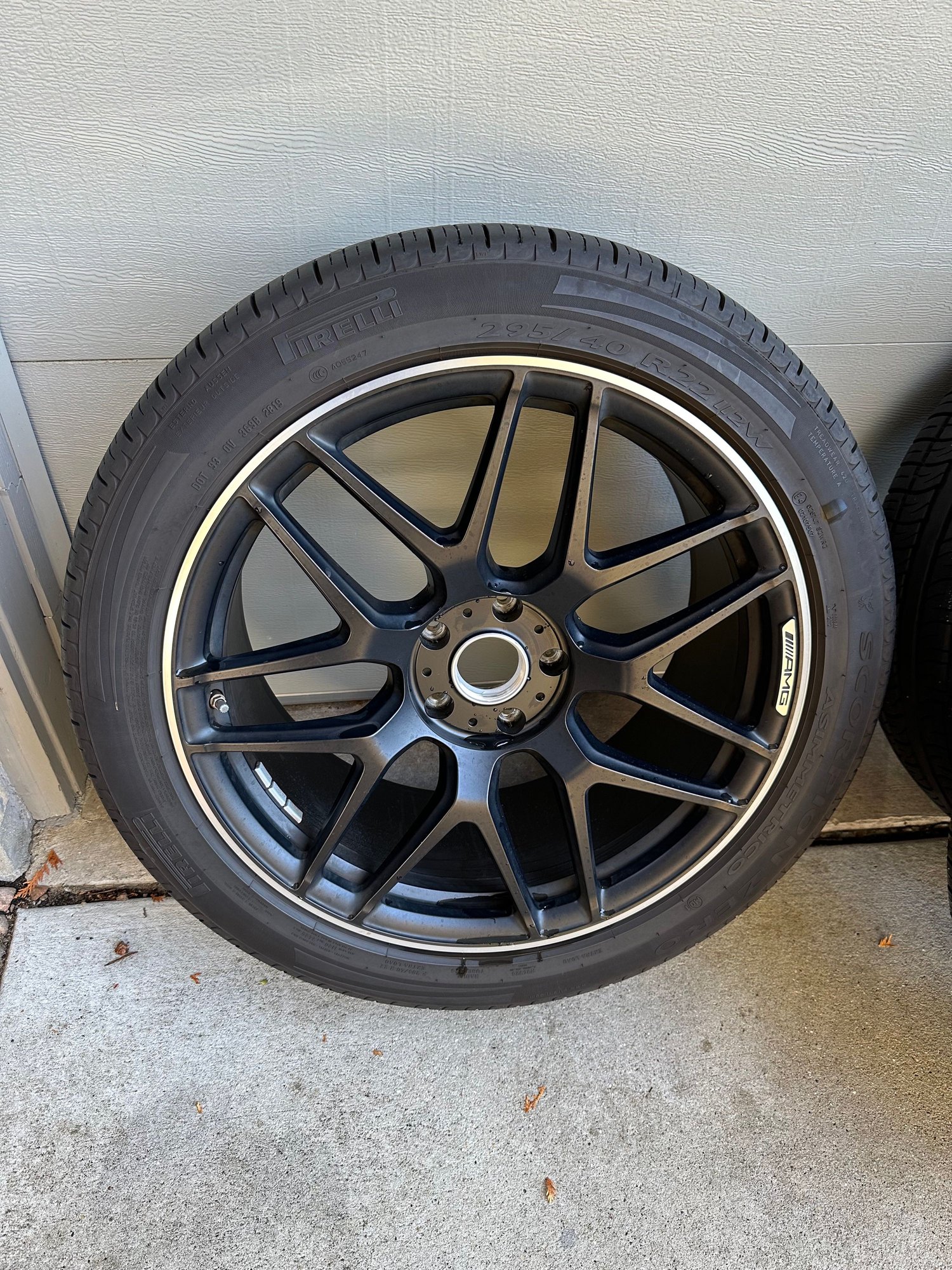 Wheels and Tires/Axles - 22 inch Mercedes-Benz G63 AMG Wheels & Tires - Used - 2020 to 2023 Mercedes-Benz G63 AMG - Madison, WI 53705, United States