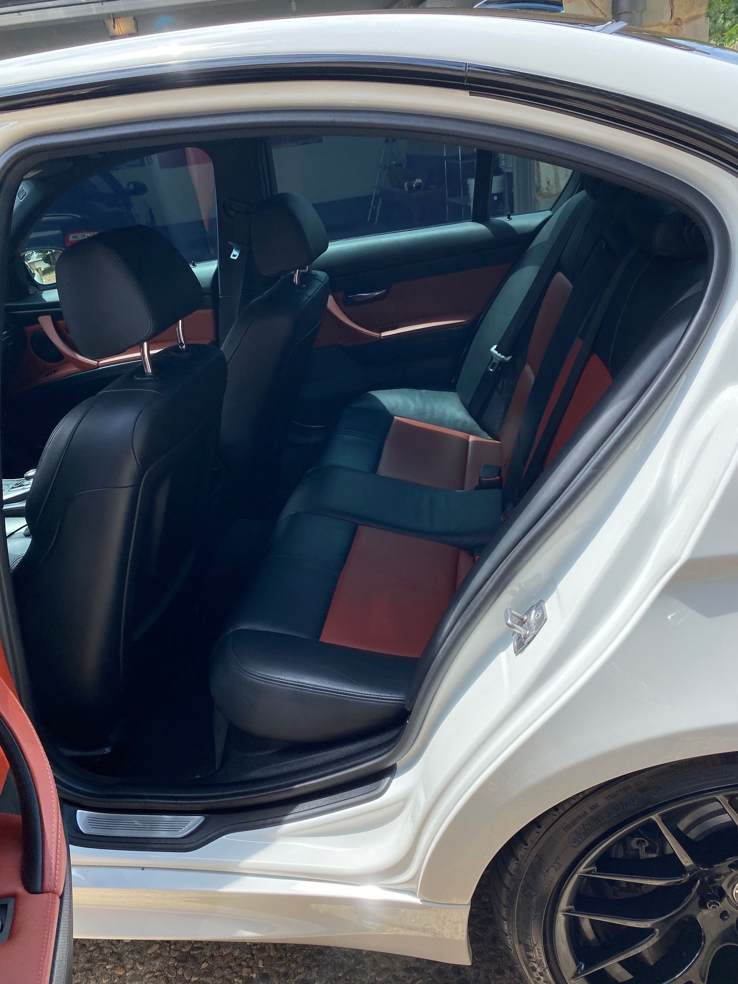 2011 BMW M3 - 2011 BMW M3 E90 - Used - VIN WBSPM9C59BE203353 - 77,500 Miles - 8 cyl - 2WD - Automatic - Sedan - White - Oklahoma City, OK 73120, United States