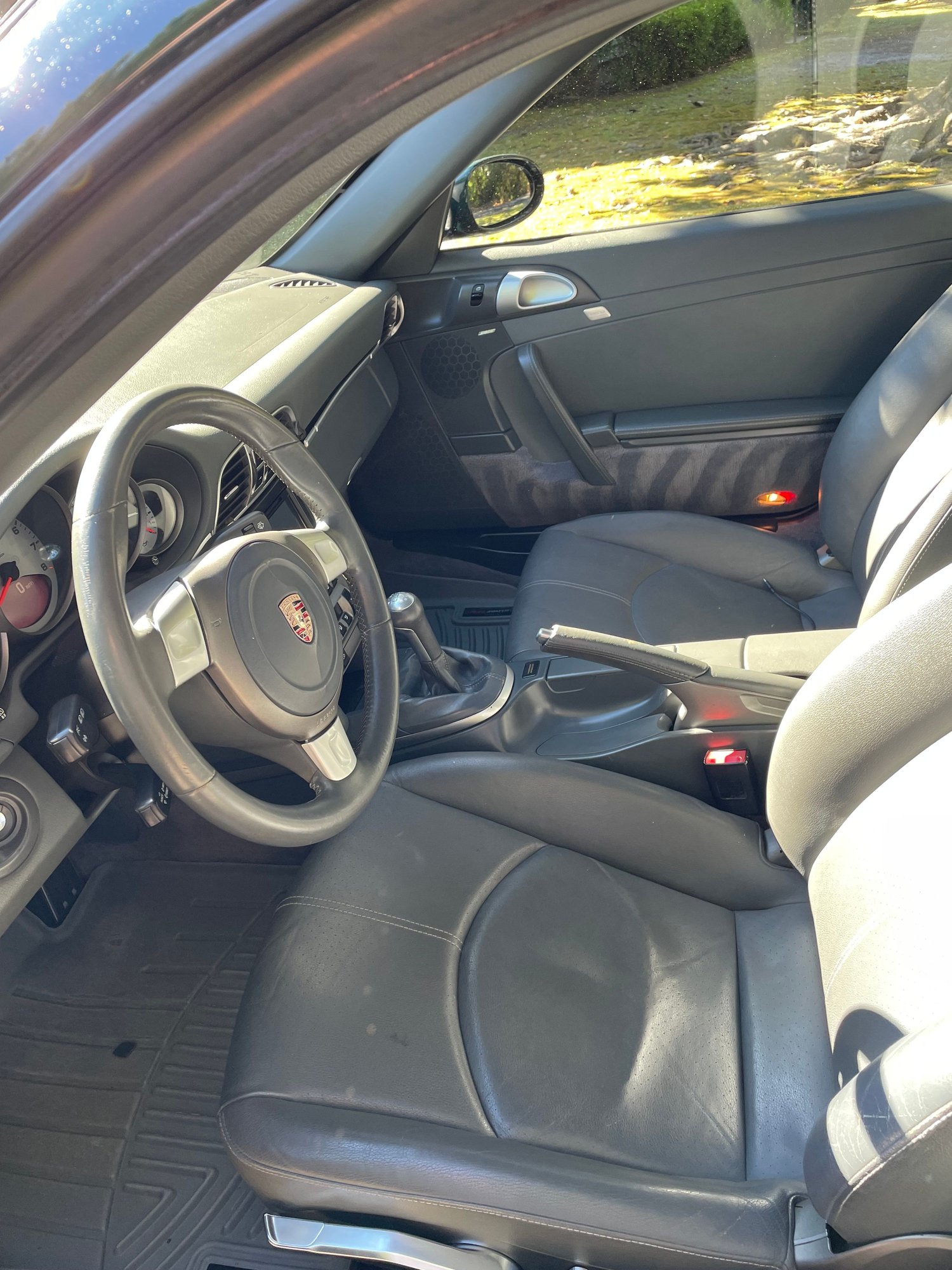 2007 Porsche 911 - 2007 Porsche Carrera S Coupe - Used - VIN WPOAB29957S733137 - 86,432 Miles - 6 cyl - 2WD - Manual - Coupe - Other - Conway, SC 29526, United States