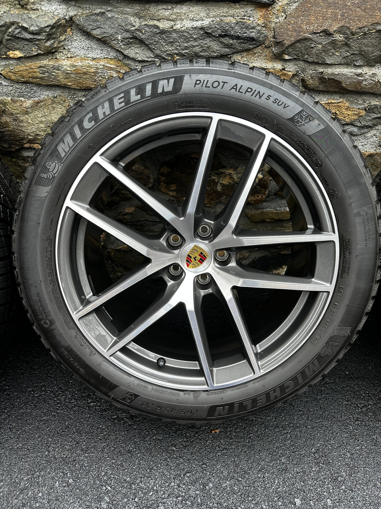 Wheels and Tires/Axles - OEM 20" Macan winter wheel / tire set. Only used one season! - Used - All Years Porsche Macan - Poughkeepsie, NY 12601, United States
