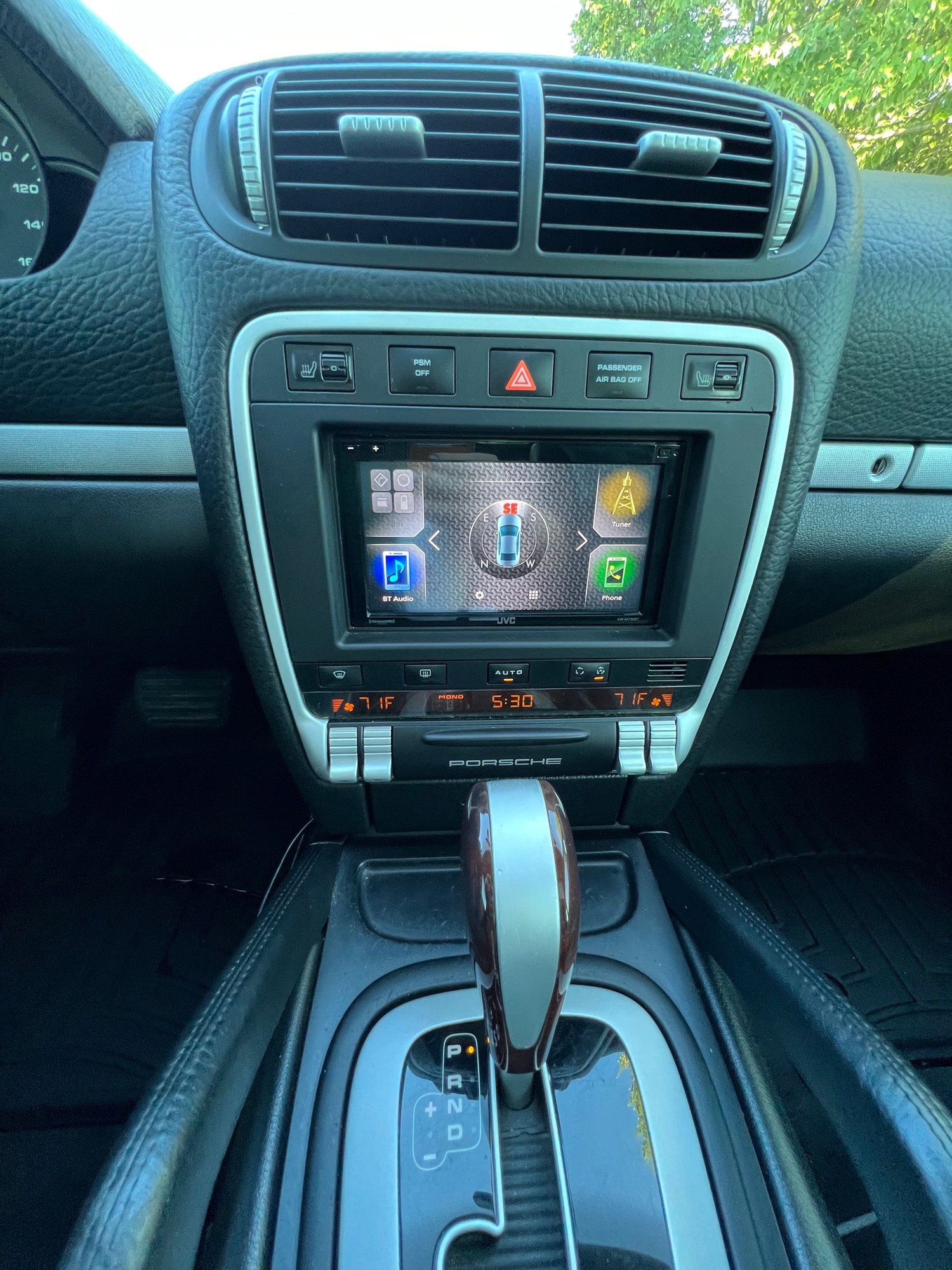 2006 Porsche Cayenne - 2006 Porsche Cayenne Base - Used - VIN WP1AA29P36LA21329 - 123,950 Miles - 6 cyl - 4WD - Automatic - SUV - Gray - Chicago, IL 60613, United States