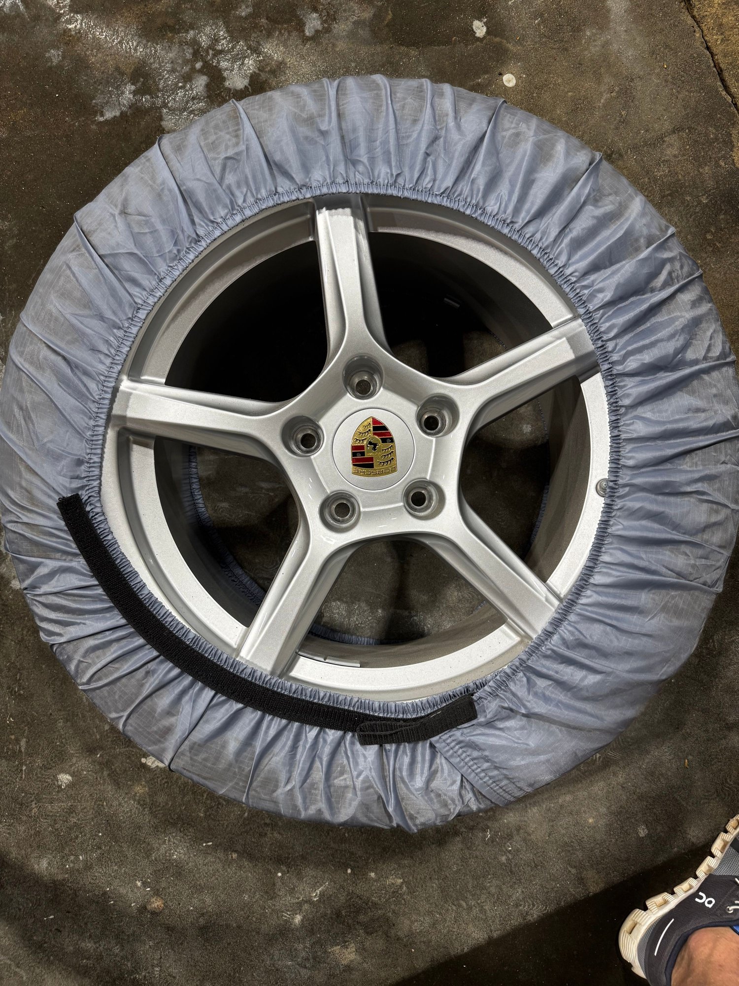 Wheels and Tires/Axles - Cayman/Boxster 18" Winter Wheel and Tire package - Used - 2013 to 2026 Porsche 718 - Hyannis, MA 02632, United States