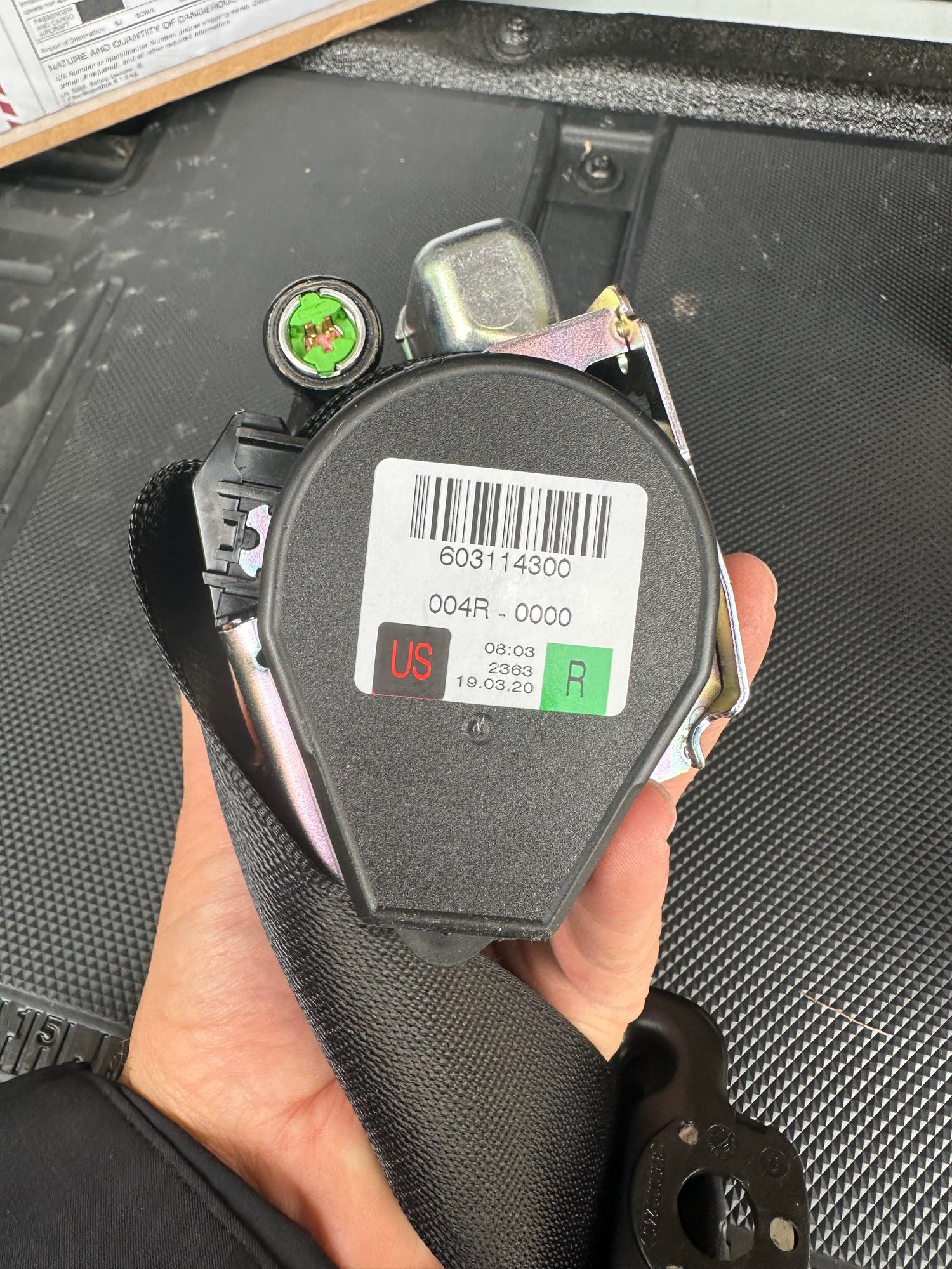 Interior/Upholstery - 996/997 OEM Seat belts - New - Dallas, TX 75214, United States