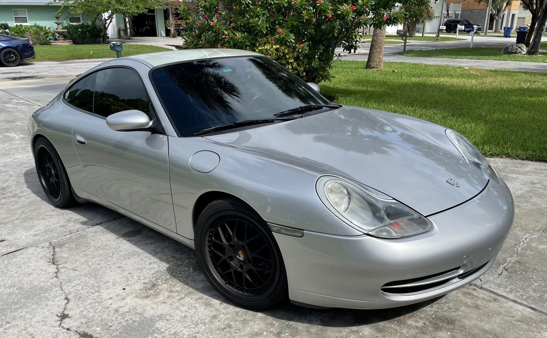 2000 Porsche 911 - 2000 Porsche 911 Carrera - Used - VIN WP0AA2993YS620985 - 6 cyl - 2WD - Manual - Coupe - Silver - Palm Harbor, FL 34683, United States