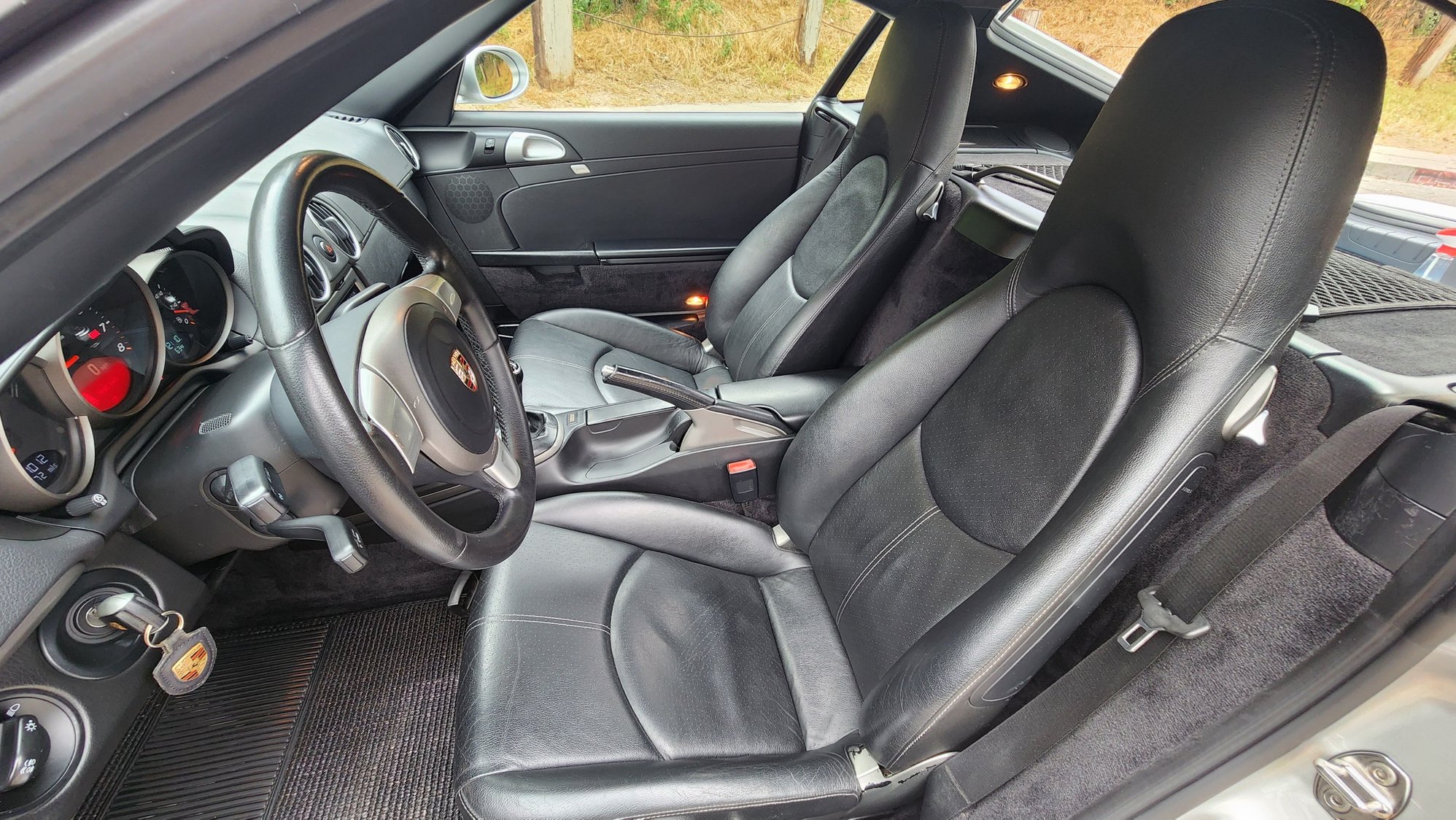 2007 Porsche Cayman - 2007 Porsche Cayman 2.7L Manual - Used - VIN WP0AA29897U762848 - 131,000 Miles - 6 cyl - 2WD - Manual - Coupe - Silver - Los Angeles, CA 90032, United States