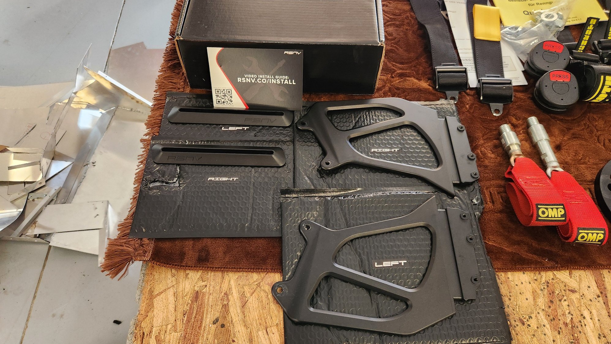 Accessories - 981 GT4 , brakes, harnesses, harness bar, and more - Used - -1 to 2025  All Models - Chattanooga, TN 37421, United States
