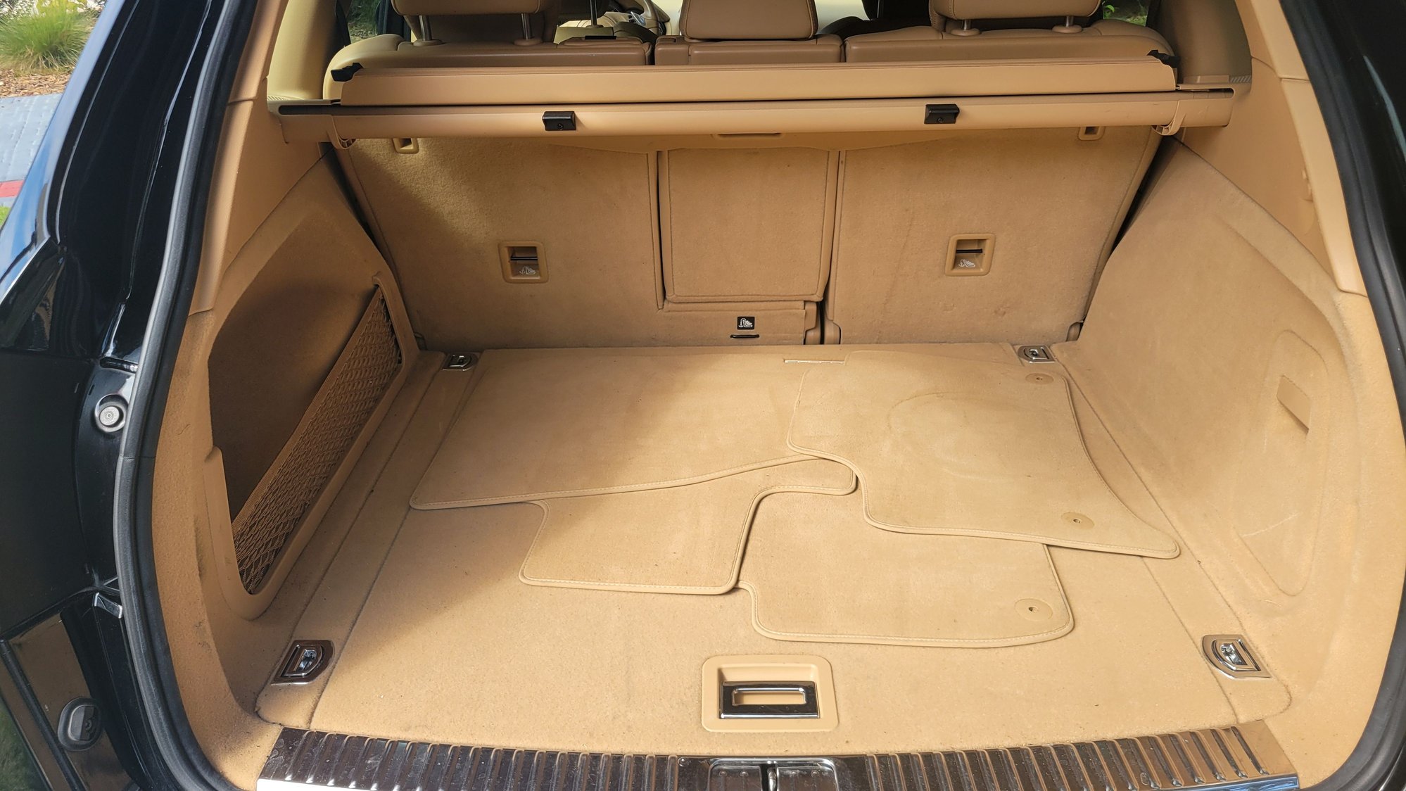 2014 Porsche Cayenne - 2014 Cayenne - 6 cyl - low milage 79,500 - single owner - Porsche Maintained - Used - Bentonville, AR 72712, United States