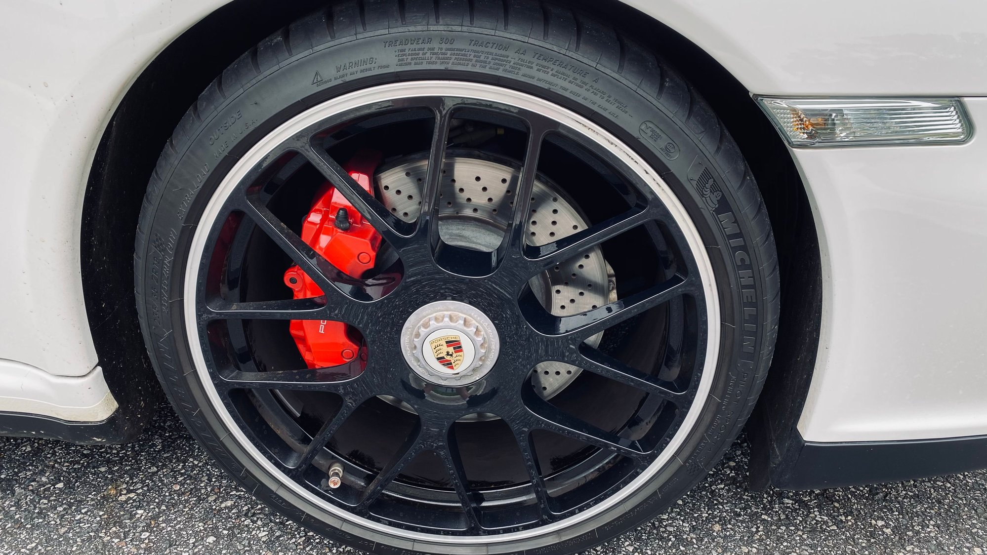 2011 Porsche 911 - 997.2 GTS MT Cab White/Black - Used - VIN WP0CB2A95BS754647 - 53,000 Miles - 6 cyl - 2WD - Manual - Convertible - White - Orlando, FL 34786, United States