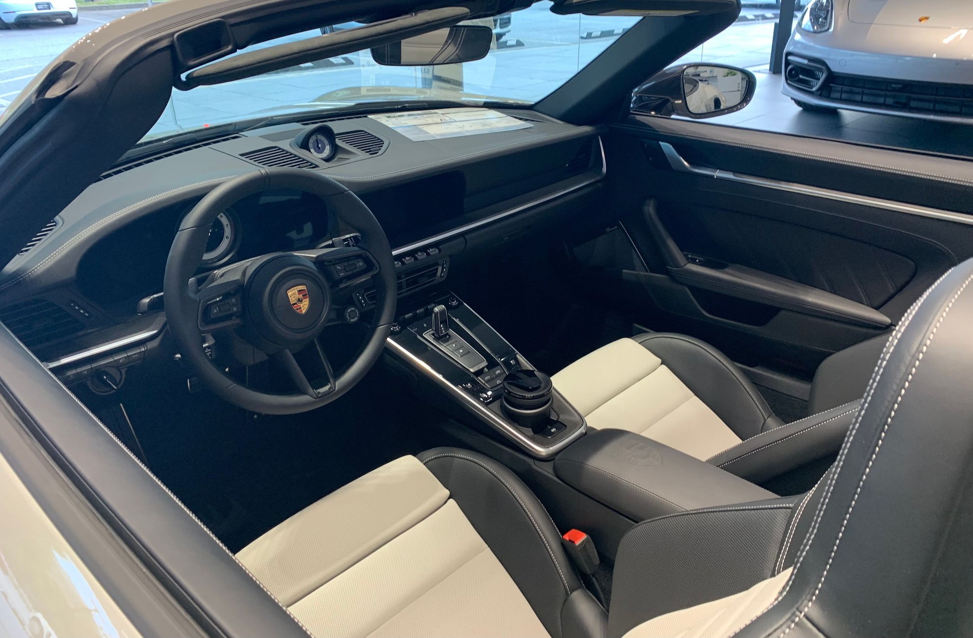 2022 Porsche 911 - 2022 911 Turbo S Cabriolet - Chalk - Used - VIN WP0CD2A96NS260909 - 975 Miles - Convertible - Kennesaw, GA 30152, United States