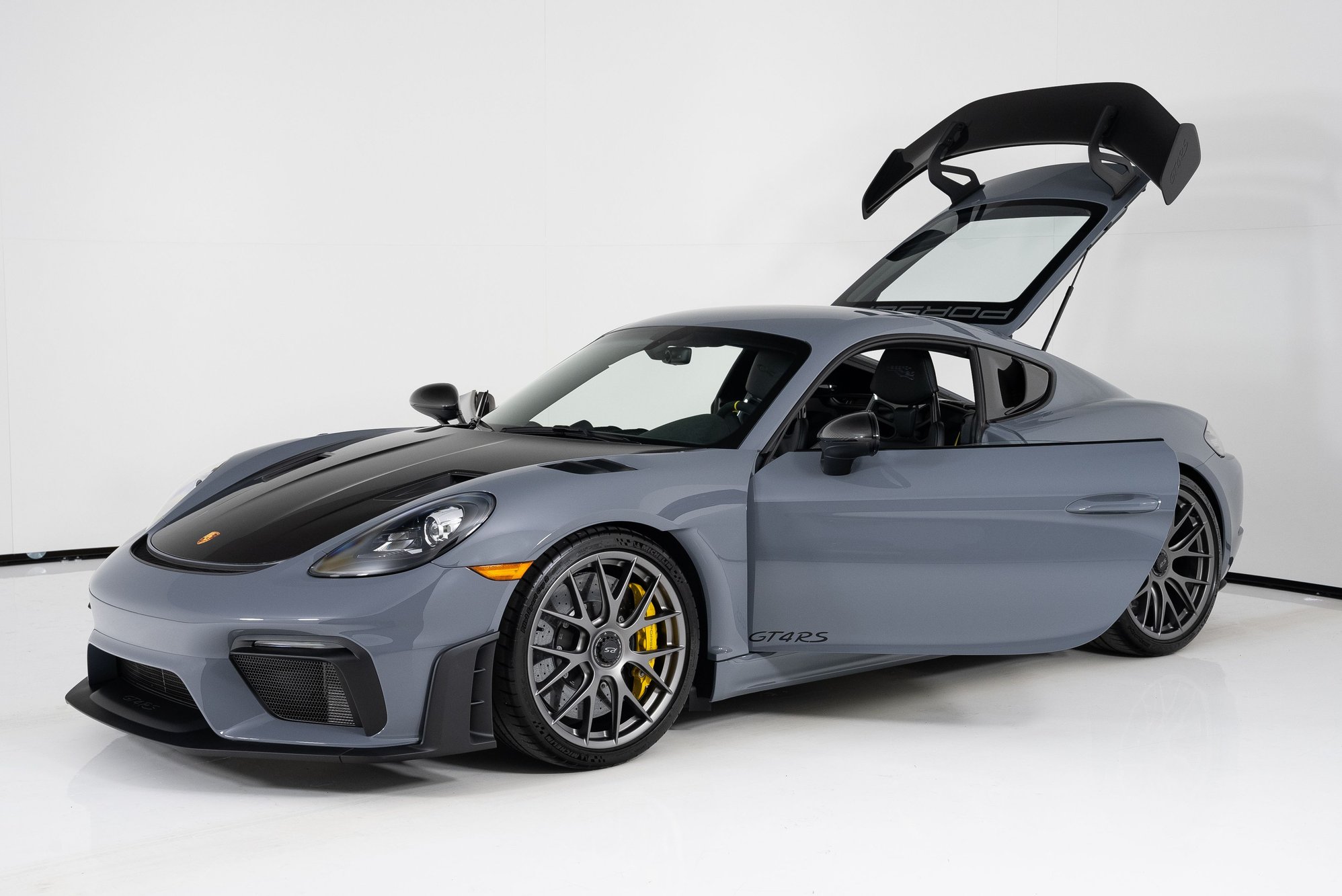 2023 Porsche 718 - Weissach GT4RS w/ Delivery Miles - Arctic Grey - Used - VIN WP0AE2A84PS280297 - 71 Miles - 6 cyl - 2WD - Automatic - Coupe - Gray - Murrieta, CA 92562, United States