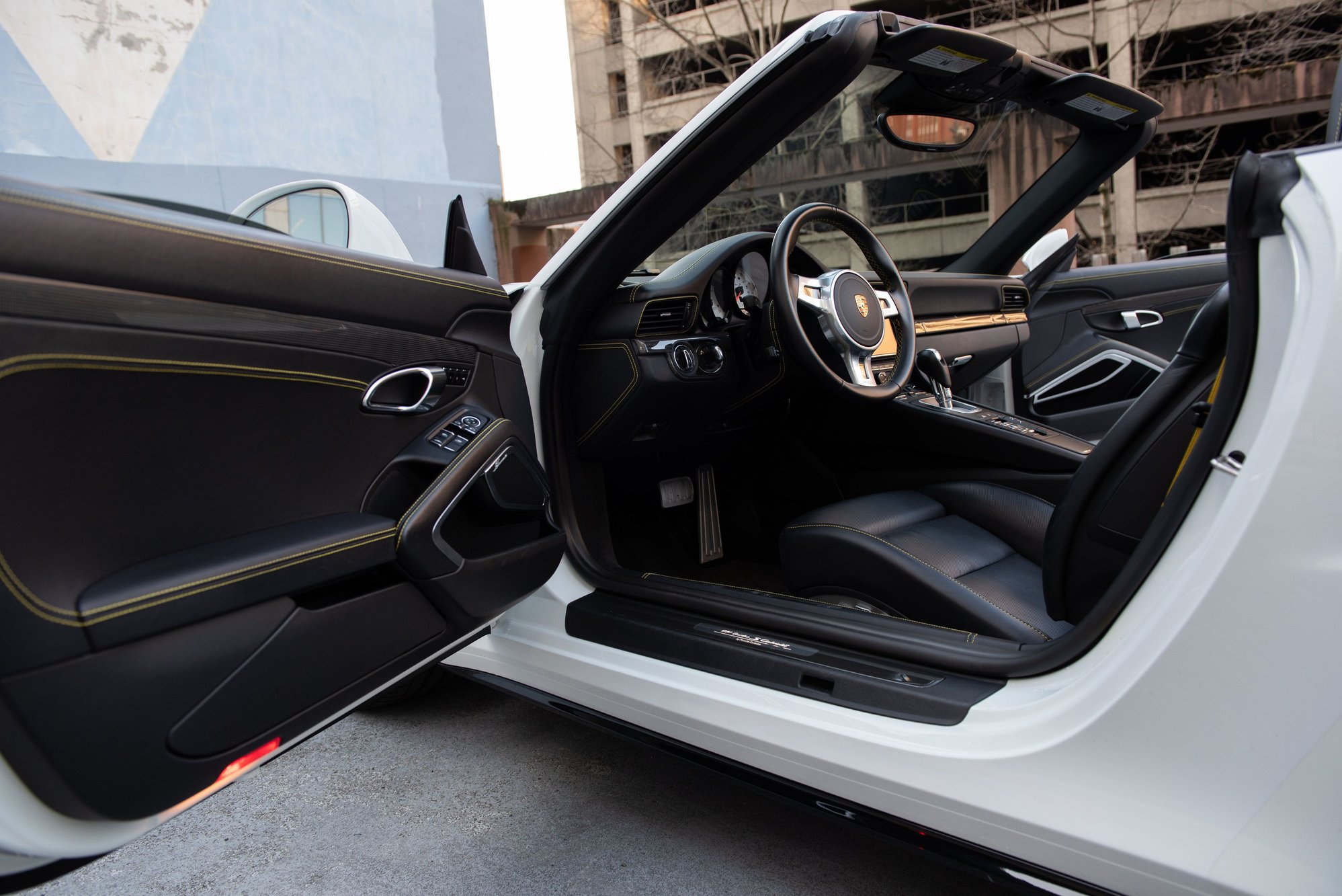 2016 Porsche 911 - 2016 911 Turbo S Cabriolet White/Black Exclusive Edition - Used - VIN WP0CD2A97GS178190 - 8,067 Miles - 6 cyl - AWD - Automatic - Convertible - White - Seattle, WA 98112, United States