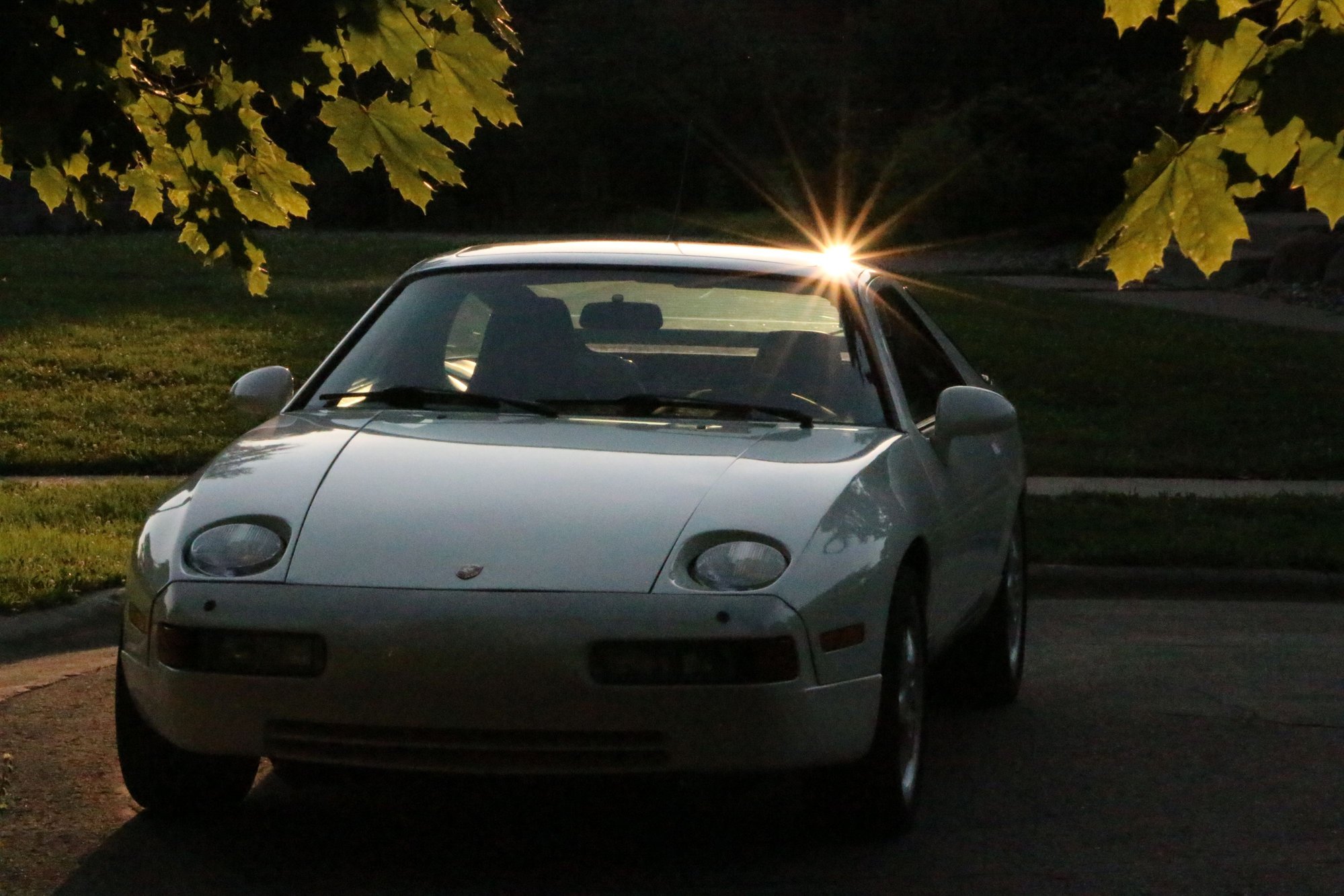 1990 Porsche 928 - Porsche 928 S4 1990 Manual! Low miles!! Excellent Driver!!! - Used - VIN WP0JB2924LS860376 - 72,625 Miles - 8 cyl - 2WD - Manual - Coupe - White - Madison, WI 53715, United States