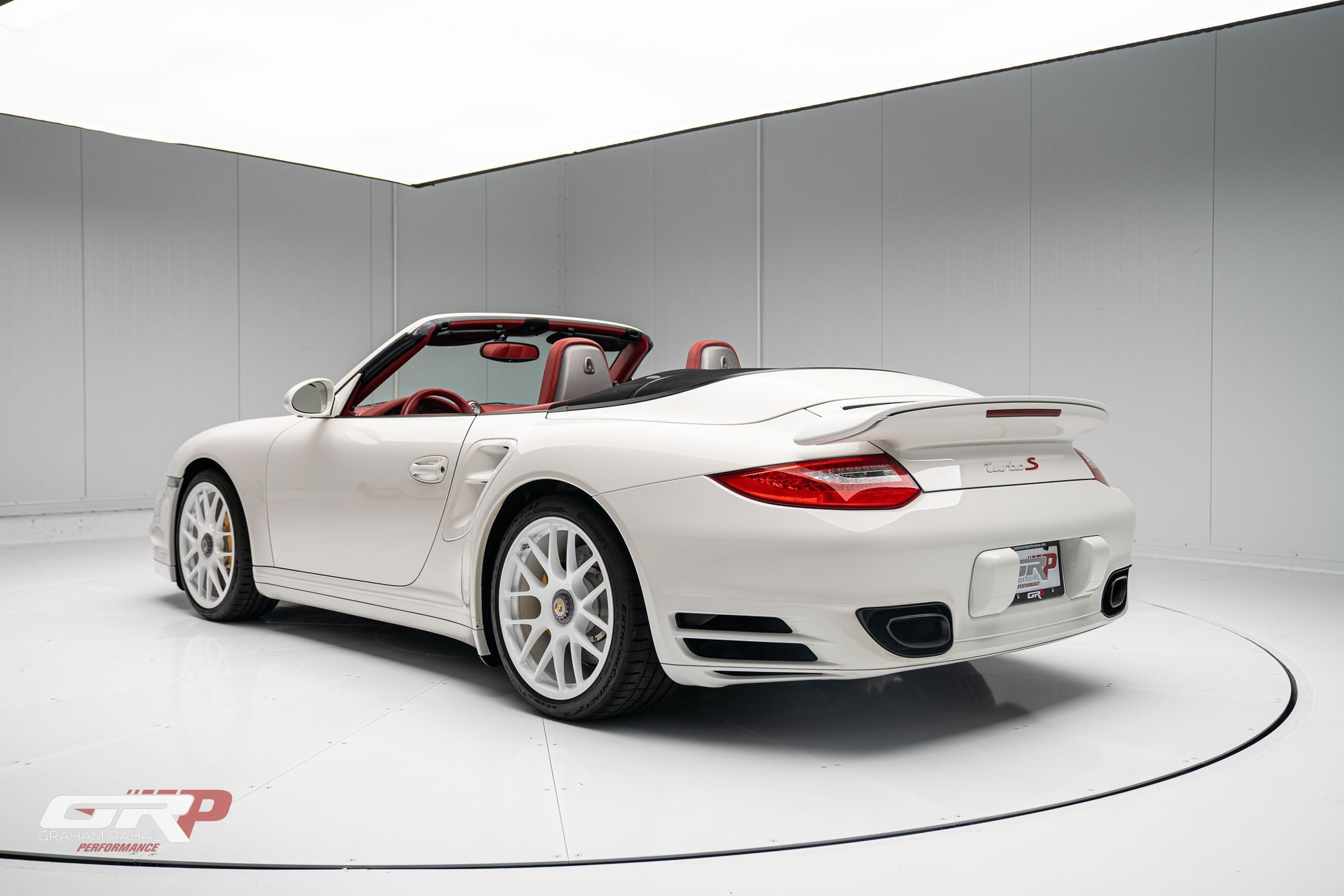 2011 Porsche 911 - 2011 Turbo S Cabriolet - Carrara White over Carrara Red - Used - VIN WP0CD2A99BS77335 - 24,768 Miles - 6 cyl - AWD - Automatic - Convertible - White - Indianapolis, IN 46077, United States
