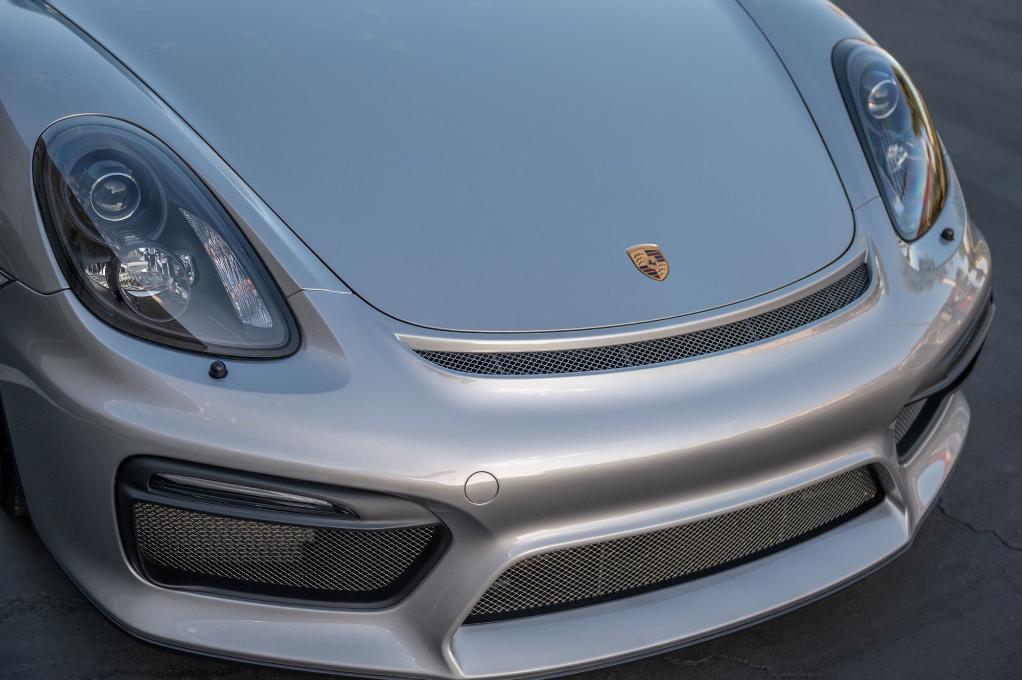 2016 Porsche Boxster - 2016 Boxster Spyder | GT Silver | Spyder Garnet Red Interior | Great spec | 8500~ mi - Used - VIN WP0CC2A82GS152669 - 8,500 Miles - 6 cyl - 2WD - Manual - Convertible - Silver - San Jose, CA 95035, United States