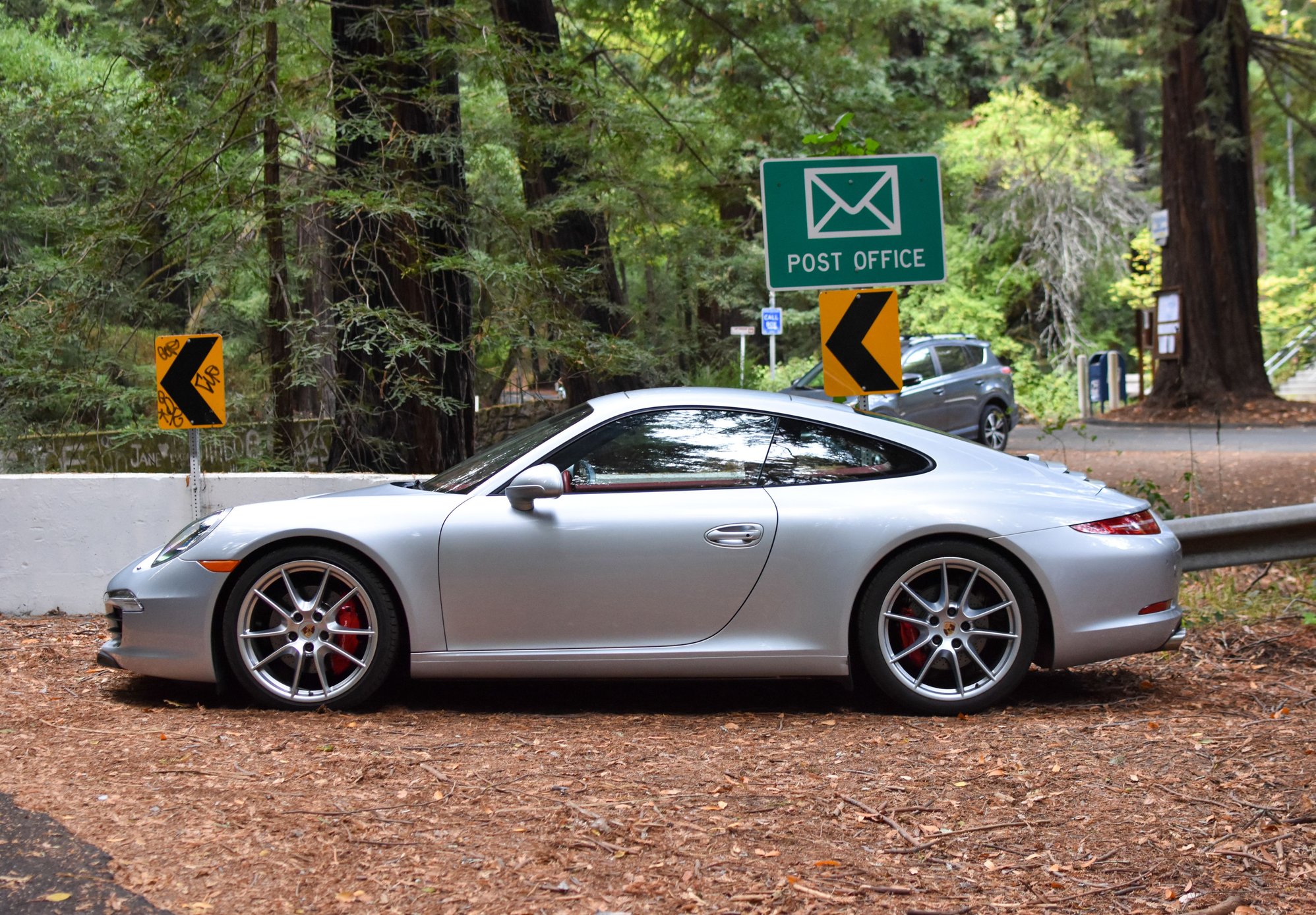 2014 Porsche 911 - 2014 Porsche 911 Carrera S Low Miles, Great Options - Used - VIN WP0AB2A93ES122709 - 24,500 Miles - 6 cyl - 2WD - Automatic - Coupe - Silver - San Francisco, CA 94109, United States