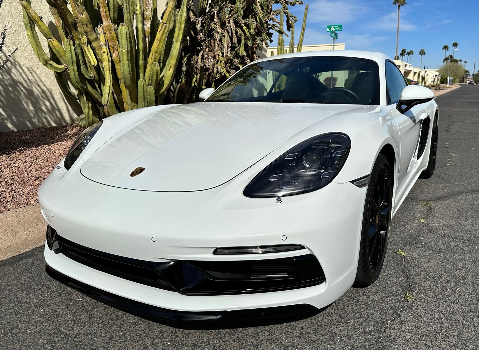 2019 Porsche 718 Cayman - 2019 718 Cayman 7K Miles, Awesome spec including black/chalk FULL leather int - Used - VIN WP0AA2A82KS260781 - 7,008 Miles - 4 cyl - 2WD - Automatic - Coupe - White - Scottsdale, AZ 85251, United States