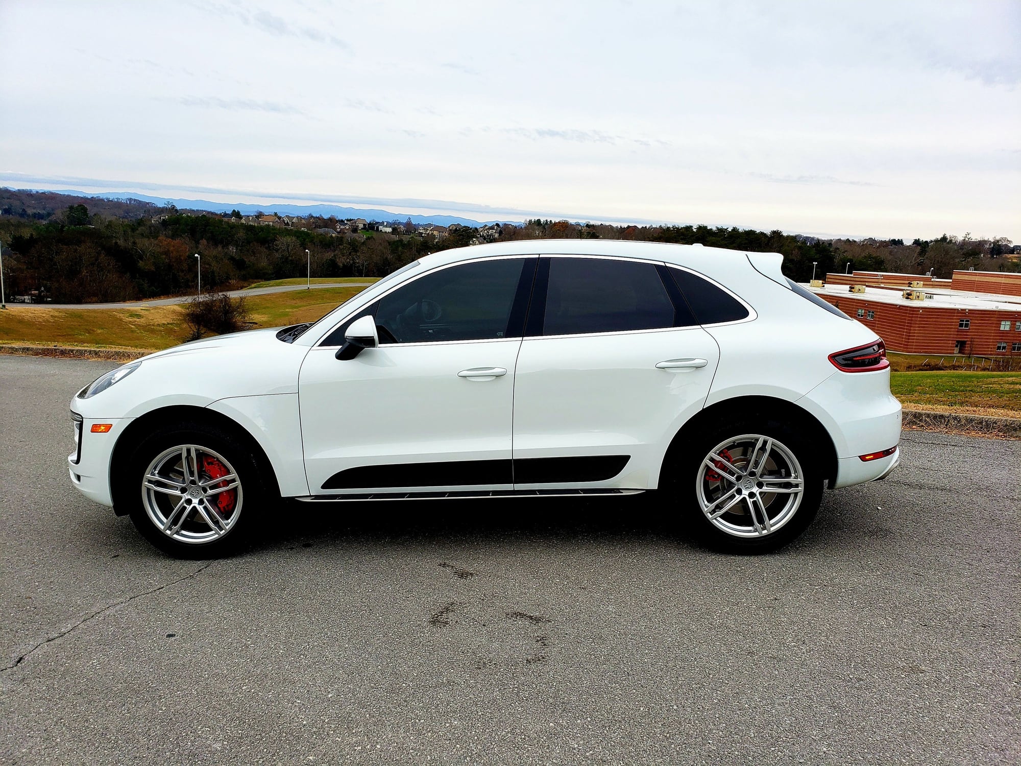 2016 Porsche Macan - 2016 Porsche Macan Turbo Excellent Condition- 1 owner car - Ceramic Coated - Warranty - Used - VIN WP1AF2A51GLB90763 - 38,500 Miles - 6 cyl - AWD - Automatic - SUV - White - Knoxville, TN 37922, United States