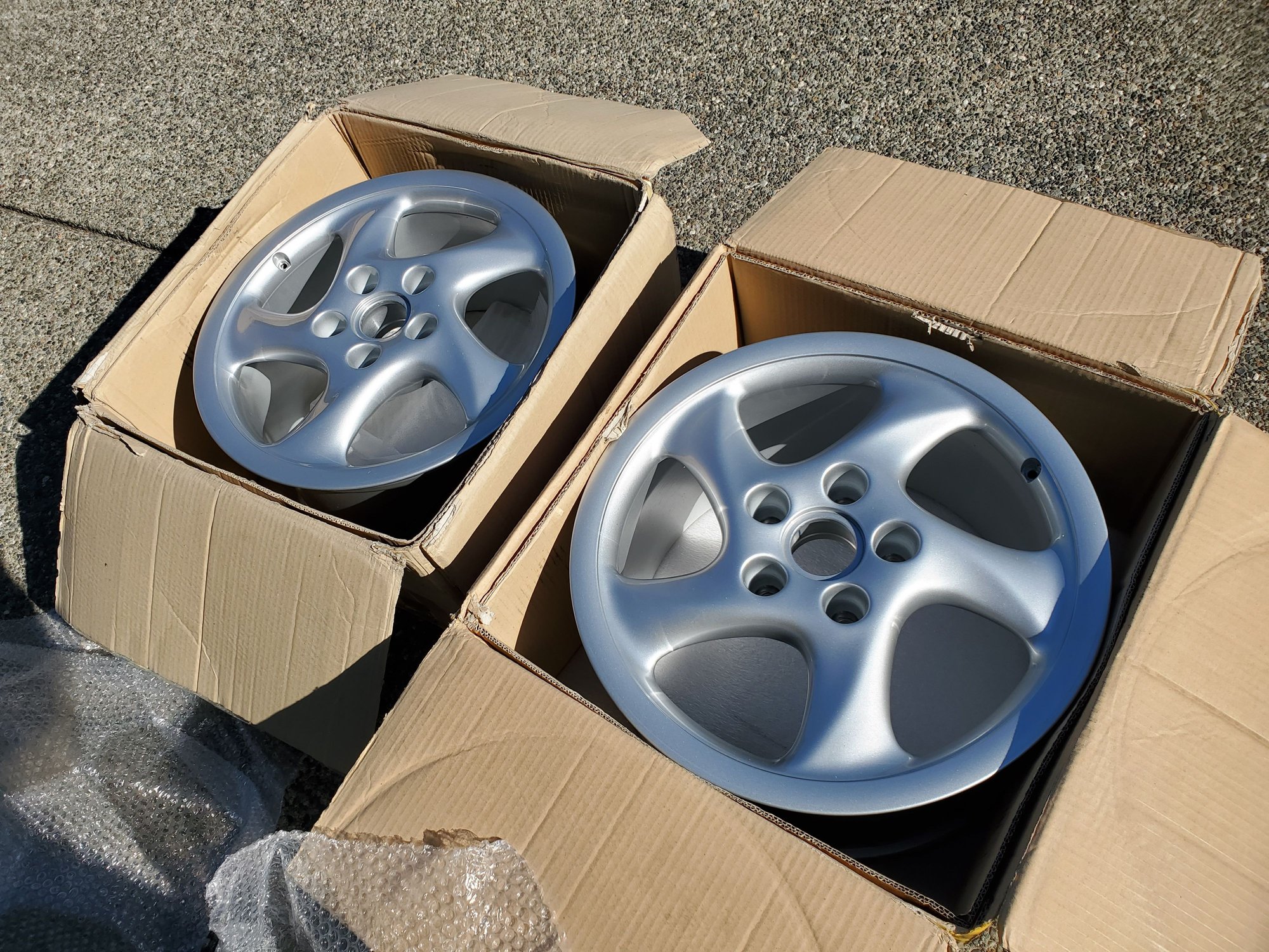 Wheels and Tires/Axles - 2- Brand new 993 Turbo Twists Hollow 18x10 et65 - New - 1995 to 1998 Porsche 911 - Seattle, WA 98134, United States