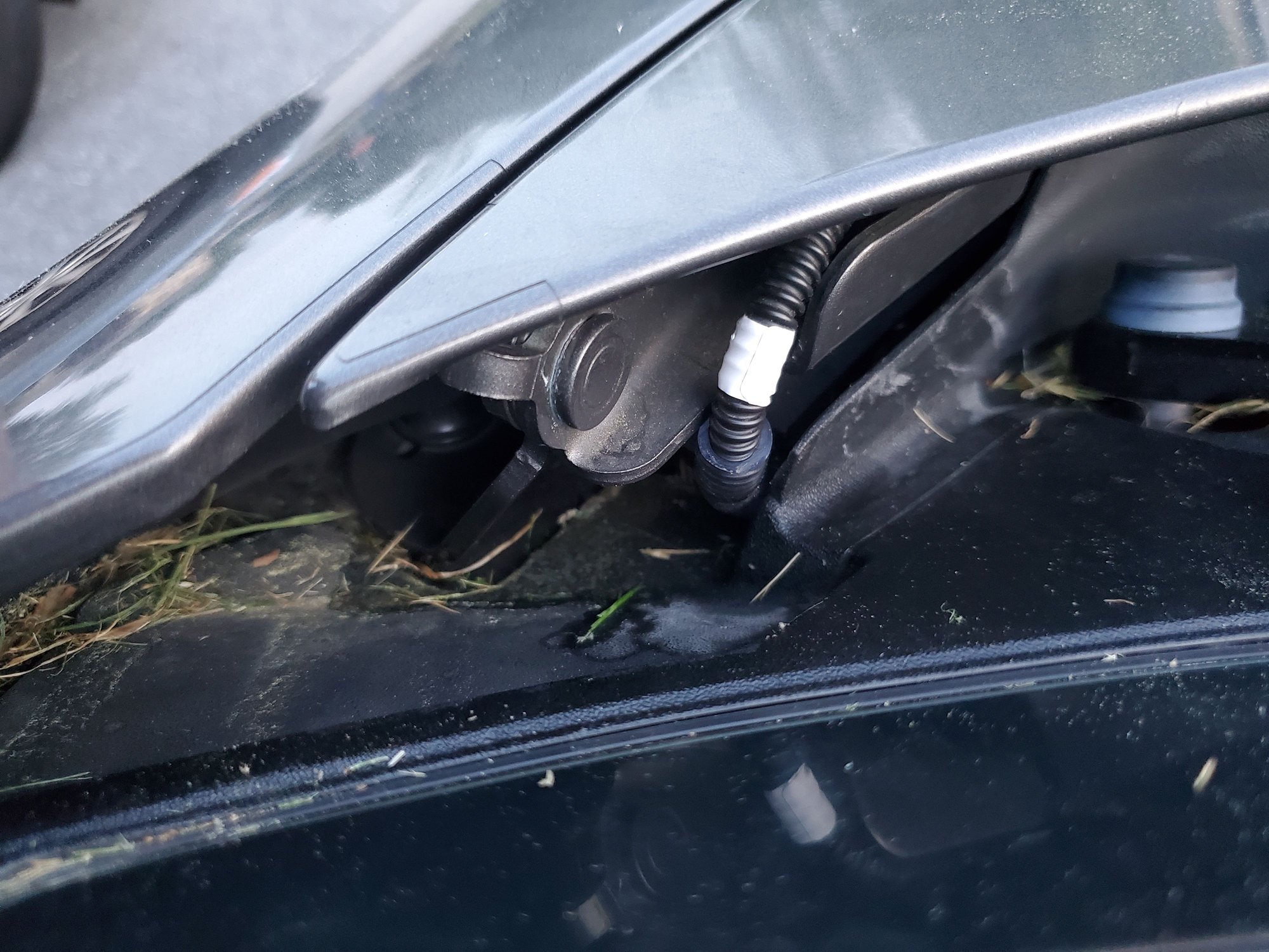 Windshield washer fluid tube break/fix? One solution. Rennlist Porsche Discussion Forums